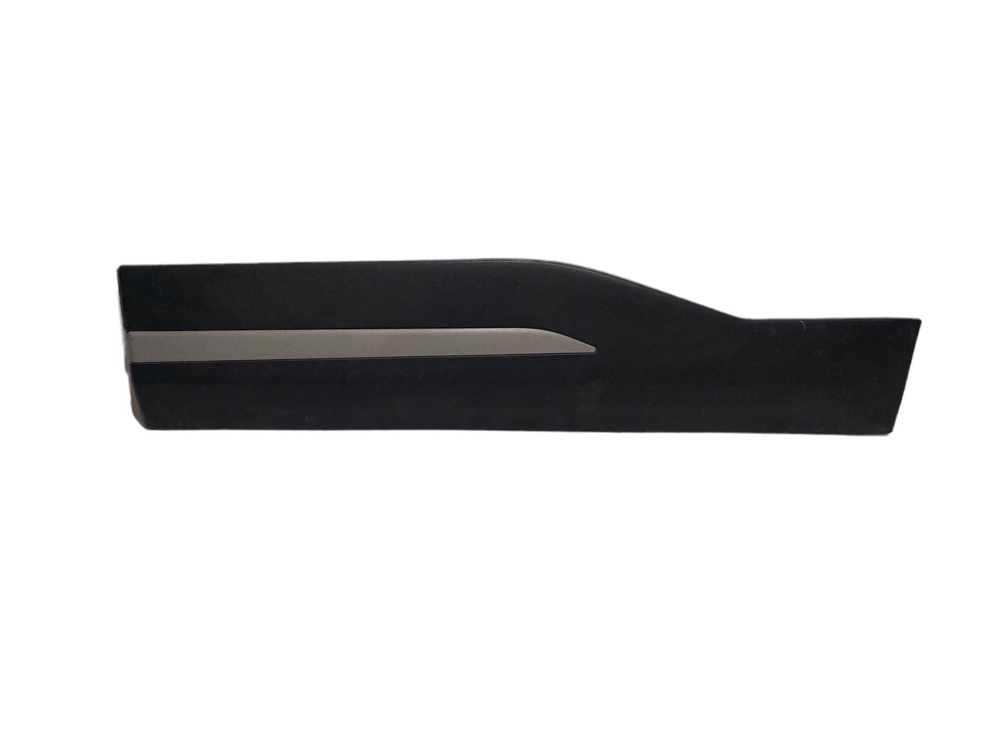Moldura Porta Tras Esquer Nissan Kicks 2017/2020 828715rb0a Preto