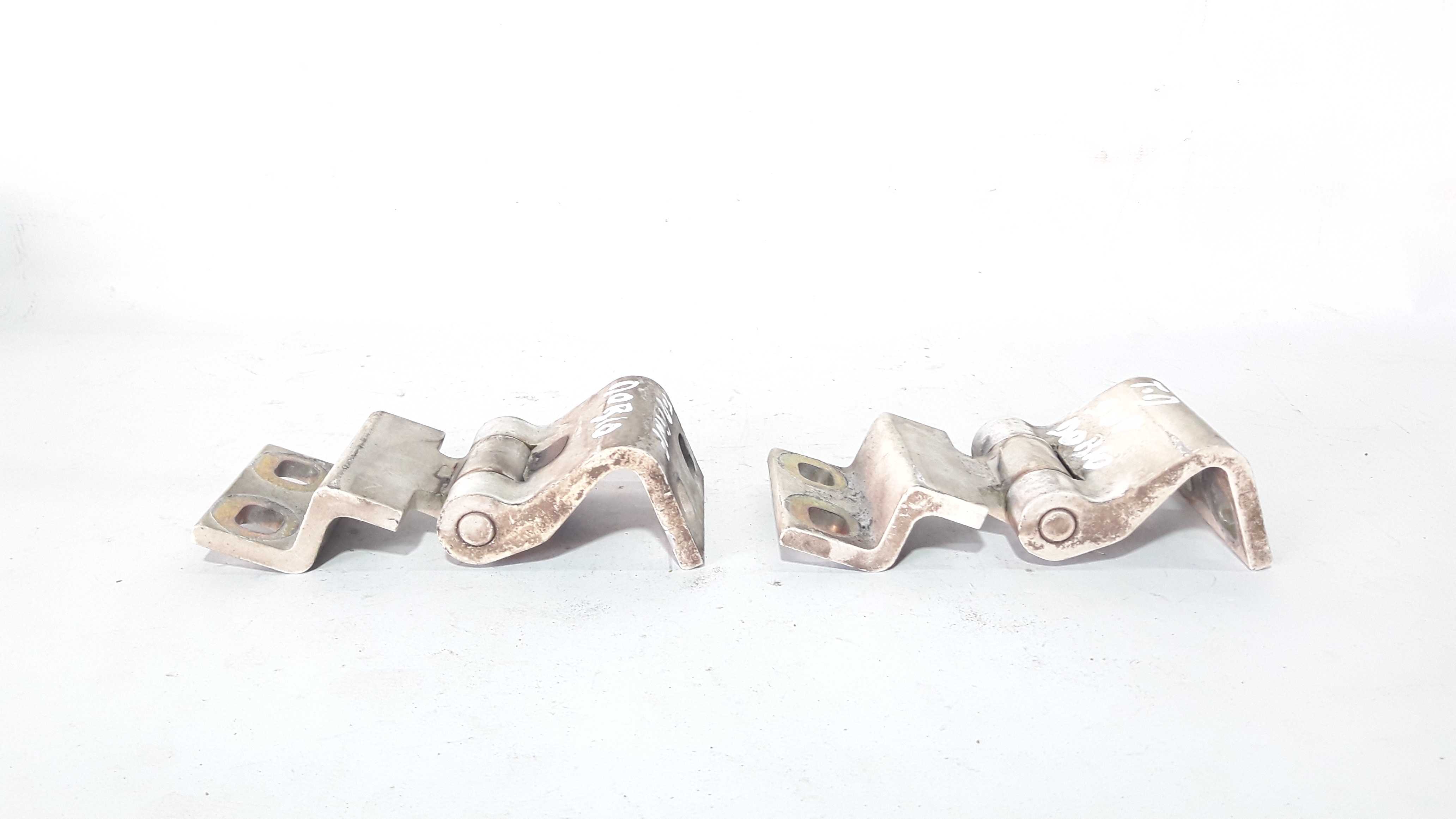 Dobradiça Tampa Traseira Direita Doblo Cargo 02/08 25359 3