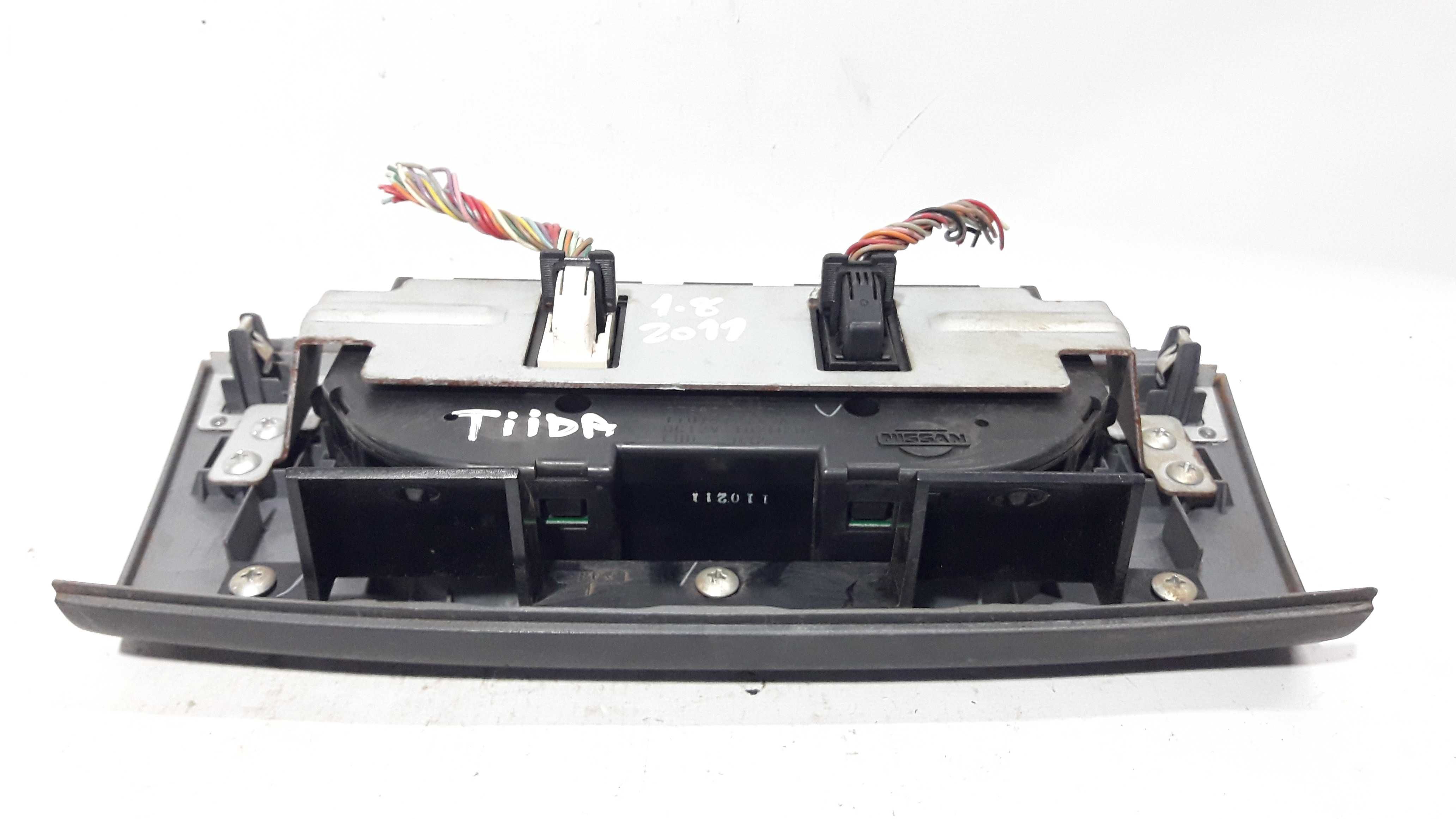Comando Botões Ar Condicionado Tiida 8/13 27500zw90a 4
