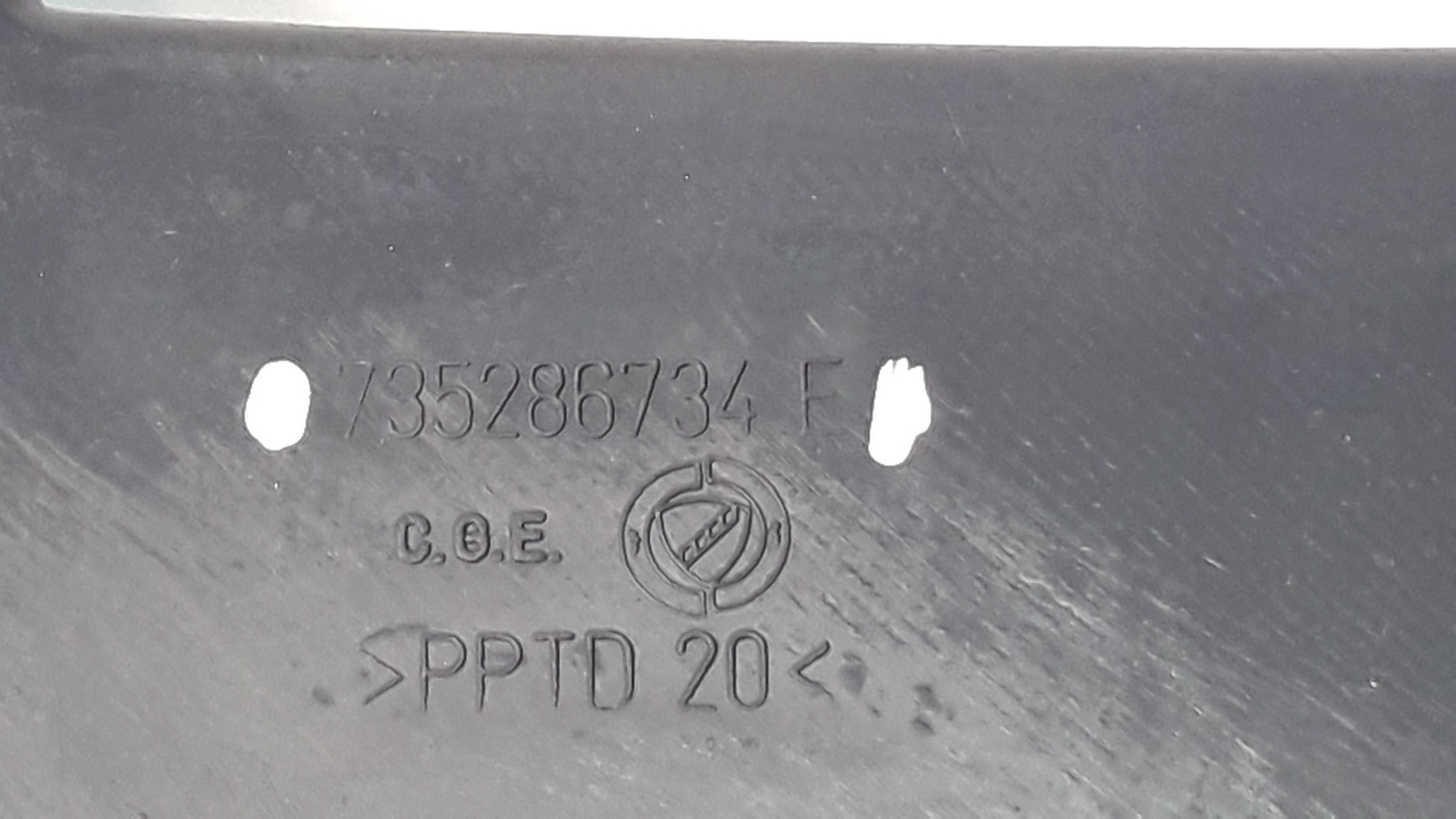 Moldura Esquerda Coluna Central Cinto Doblo Cargo 2/8 6