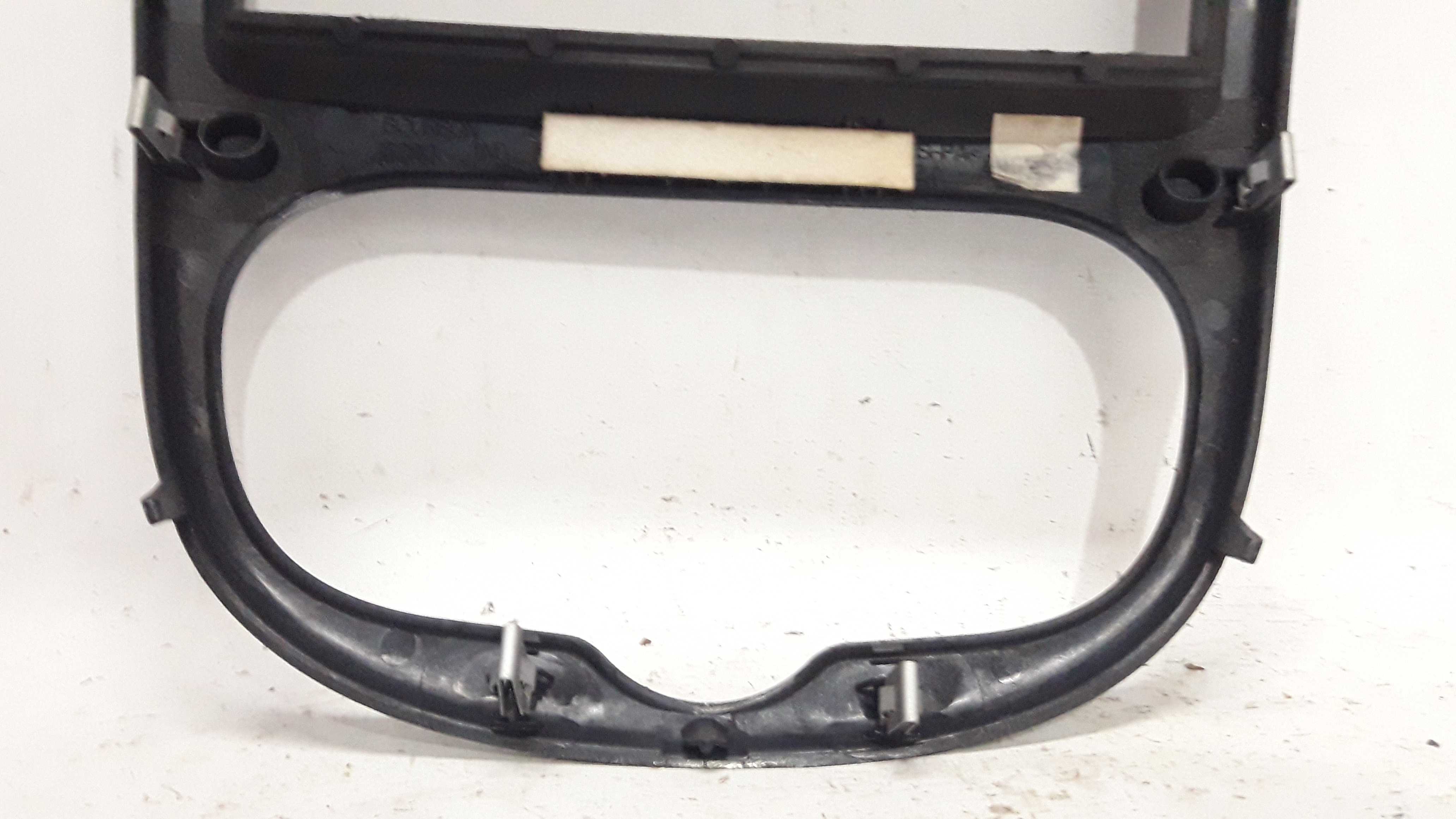 Moldura Interna Painel Central Peugeot 206 99 A 6 29700 7