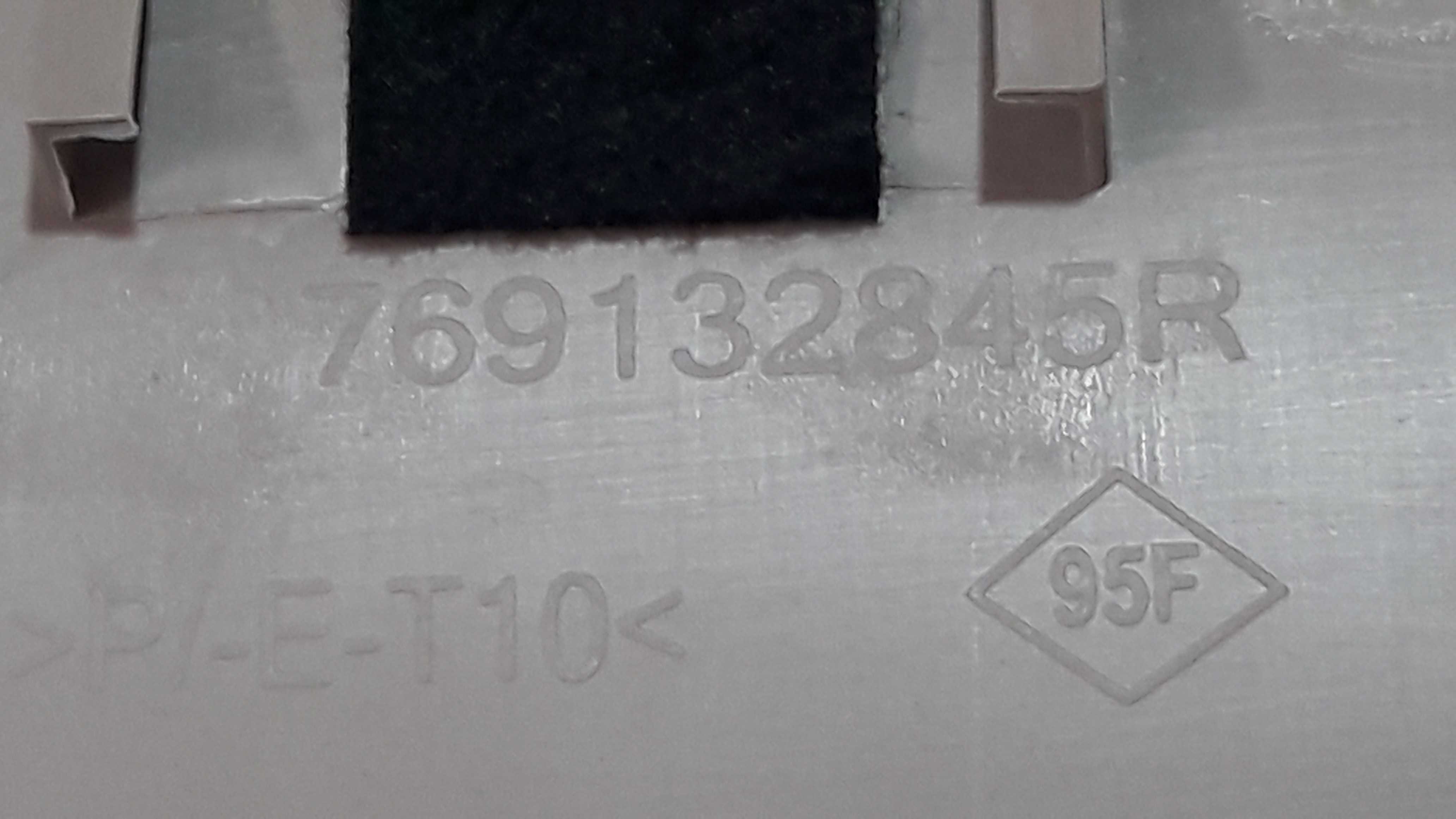 Moldura Coluna Central Direita Sandero/logan 15/20 769132845 7
