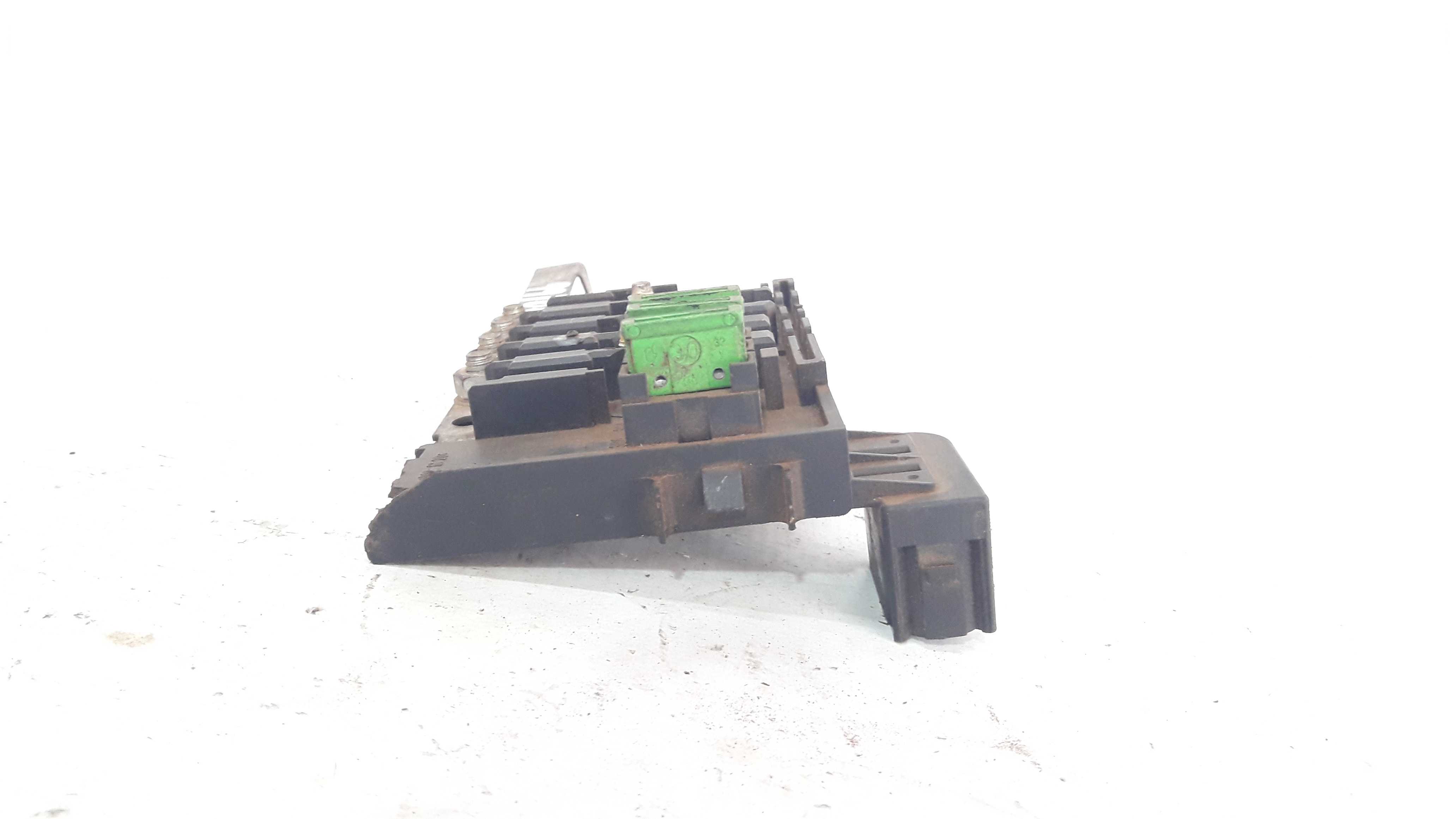 Caixa Fusiveis Vw Golf Audi A3 1.8 2.0 99 A 06 7