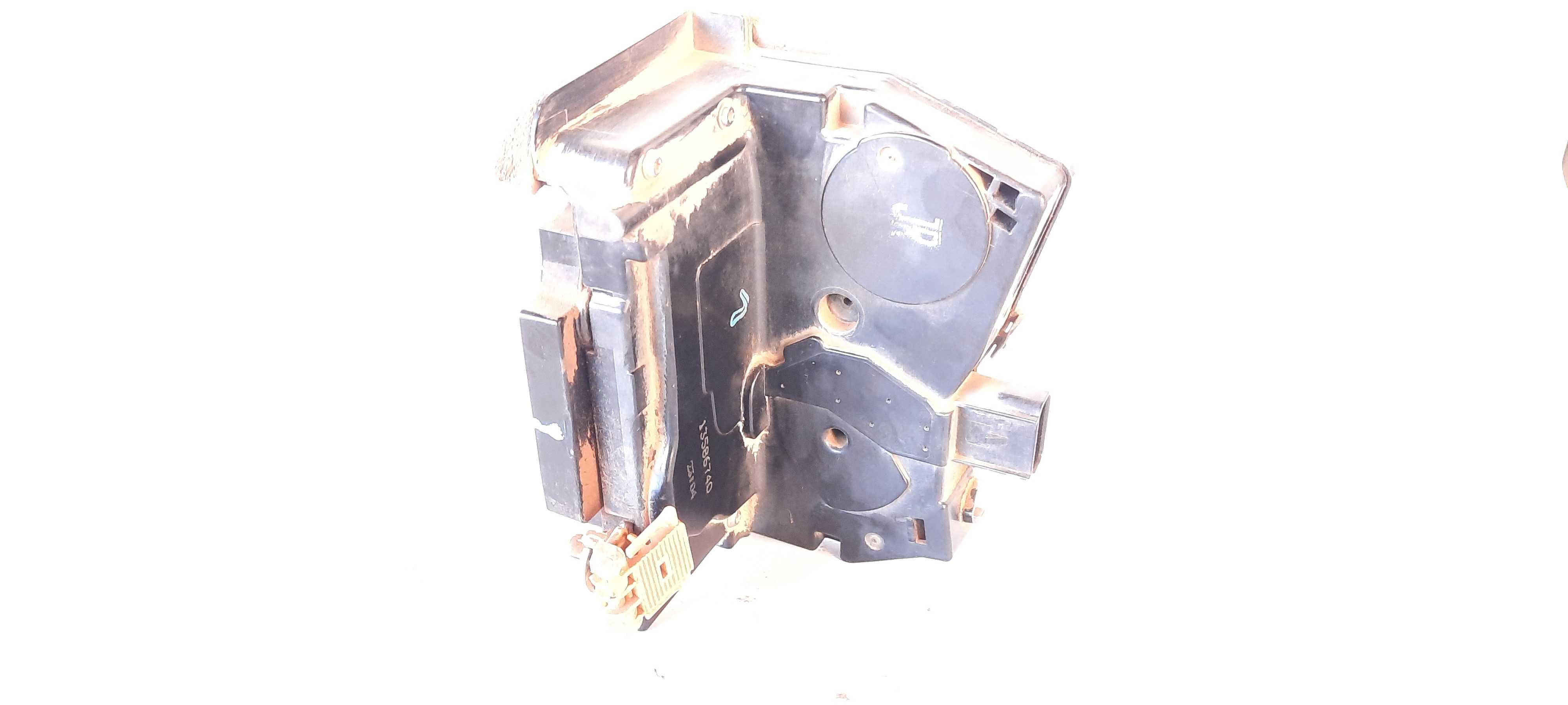 Fechadura Porta Traseira Direita Ônix 12/15 13586740 Origina 6