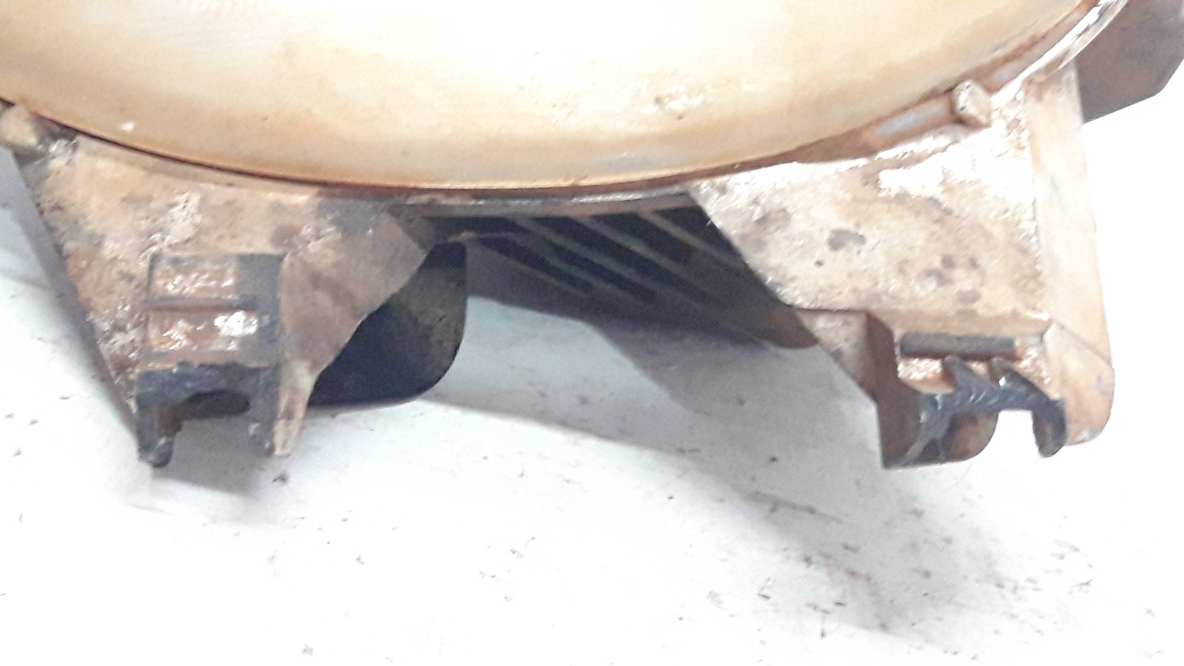 Farol milha direito Peugeot 206 com avaria VAAPT 7