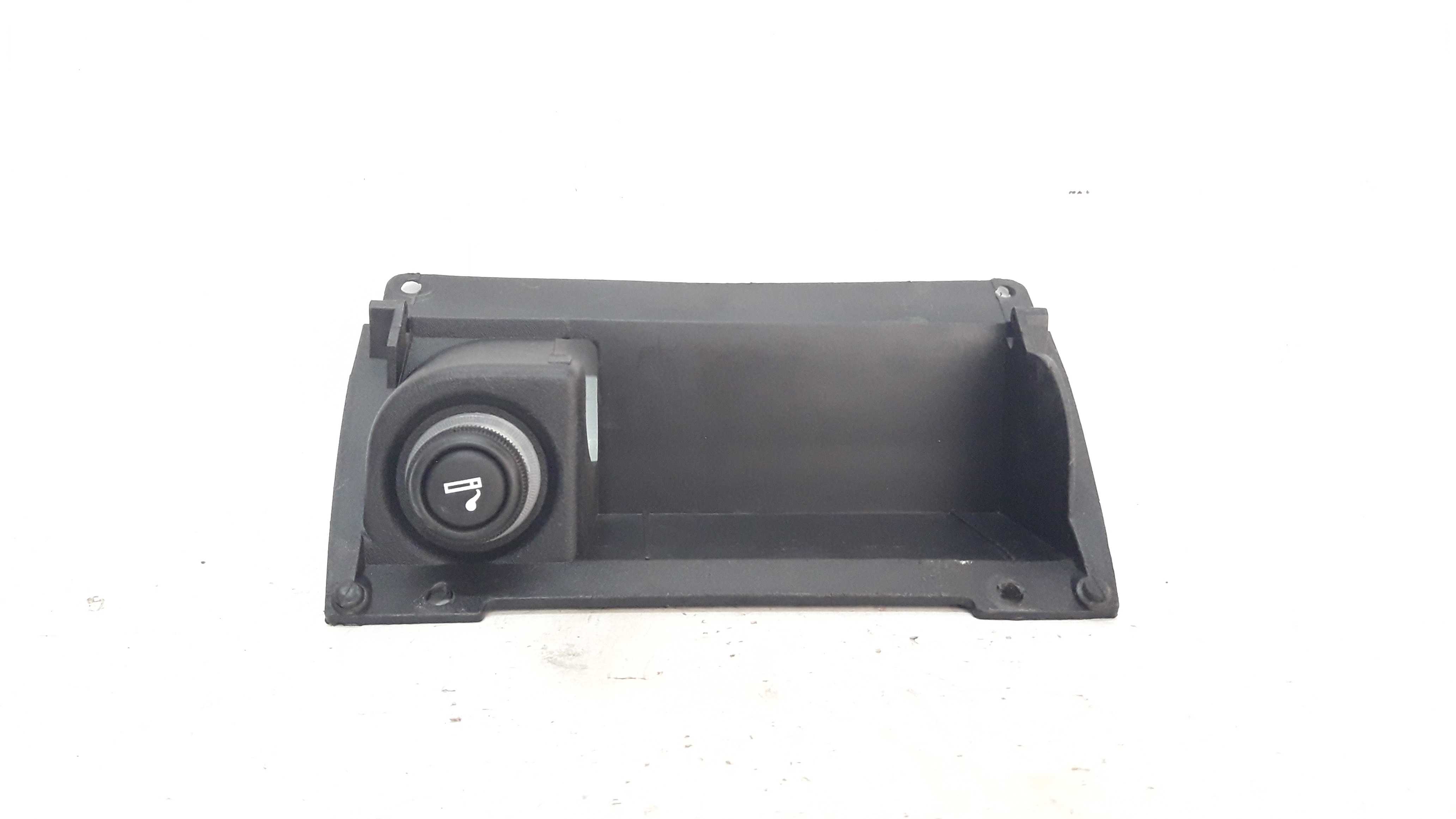 Cinzeiro E Acendedor Corsa Classic 96 A 11 90387710 2