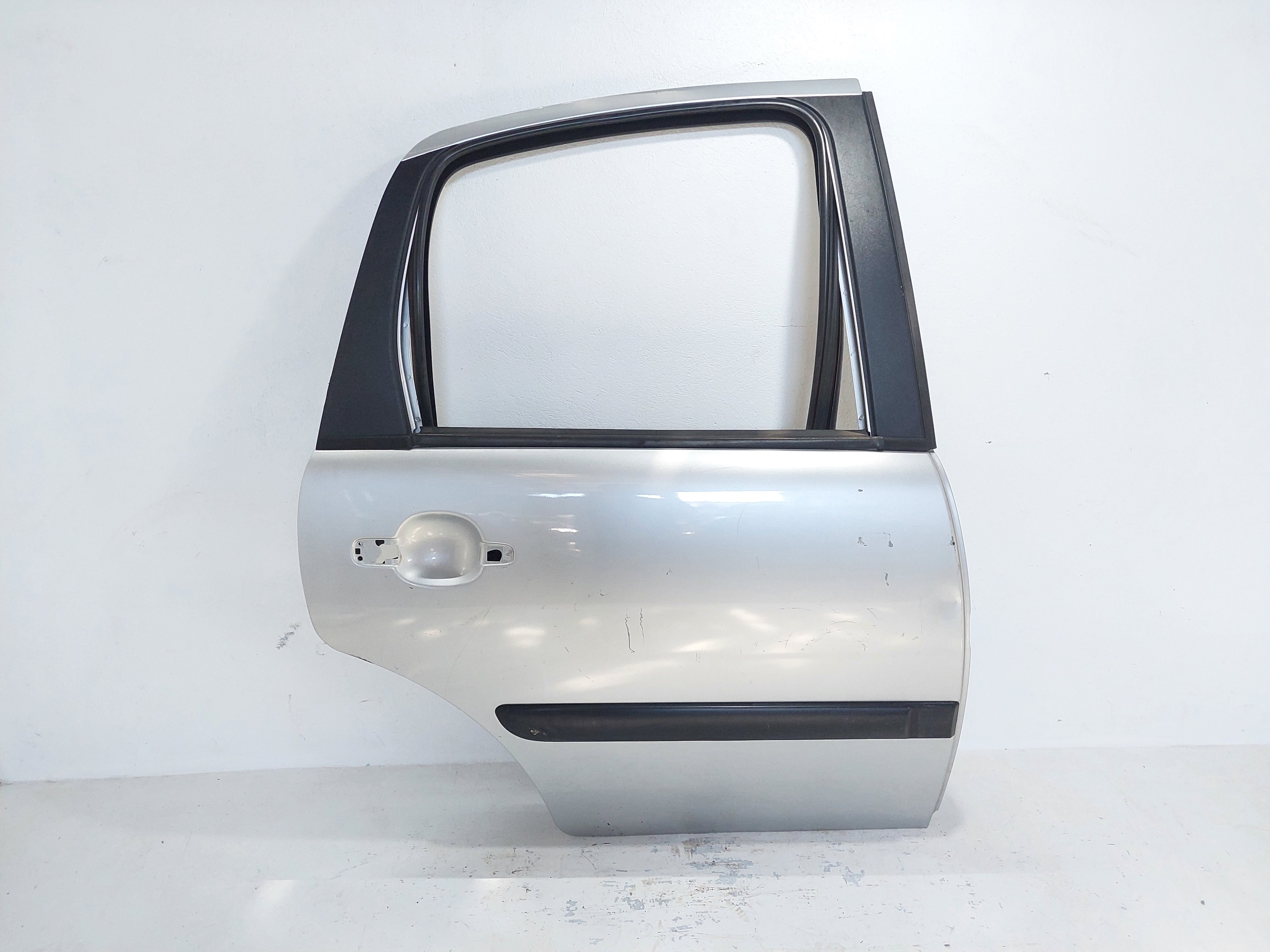 Porta Traseira Direita Citroën C3 Original 03/12 C/detalhes