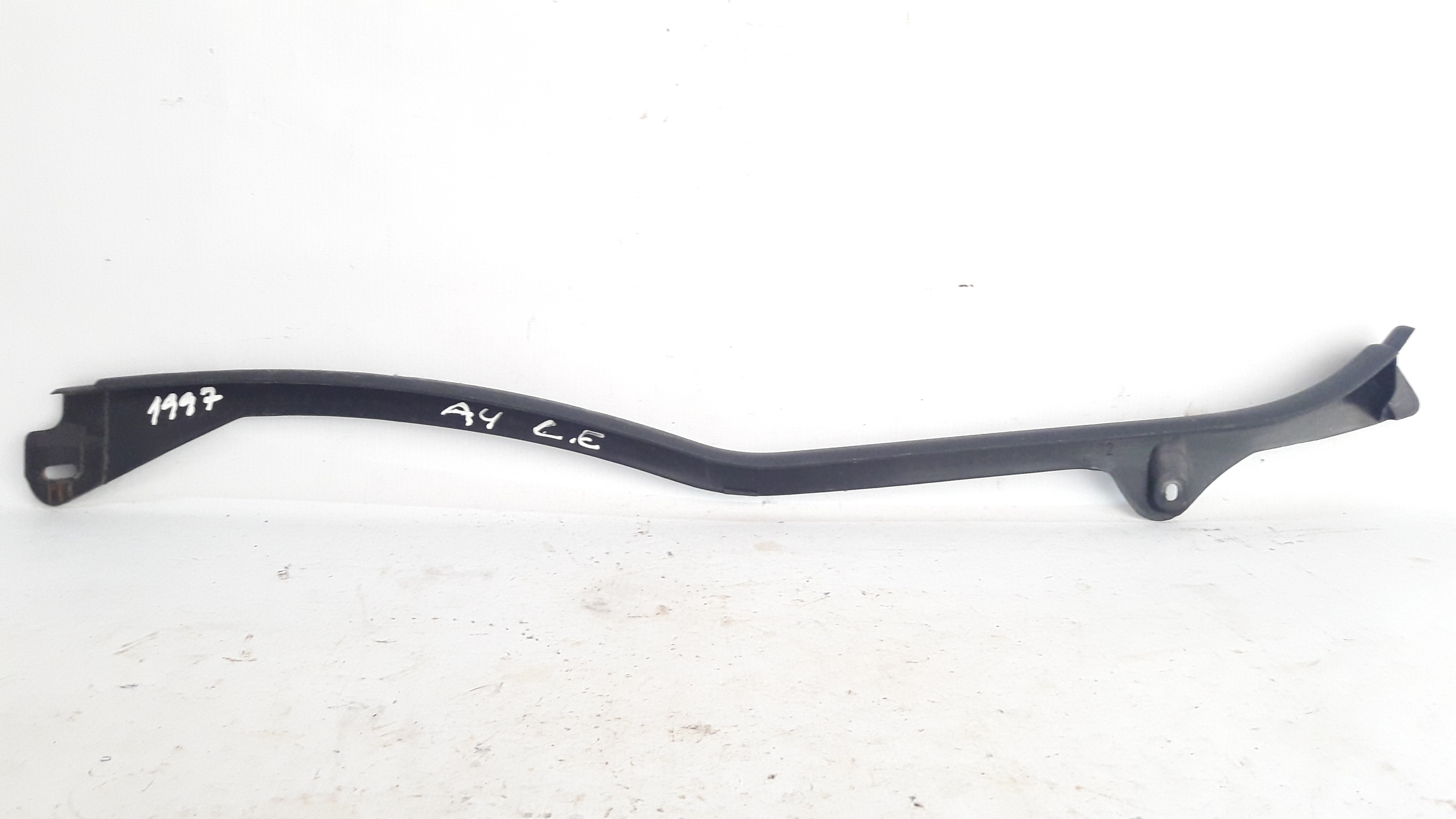 Moldura Banco Traseiro Esquerdo Audi A4 96 A 99 8d0867767 2