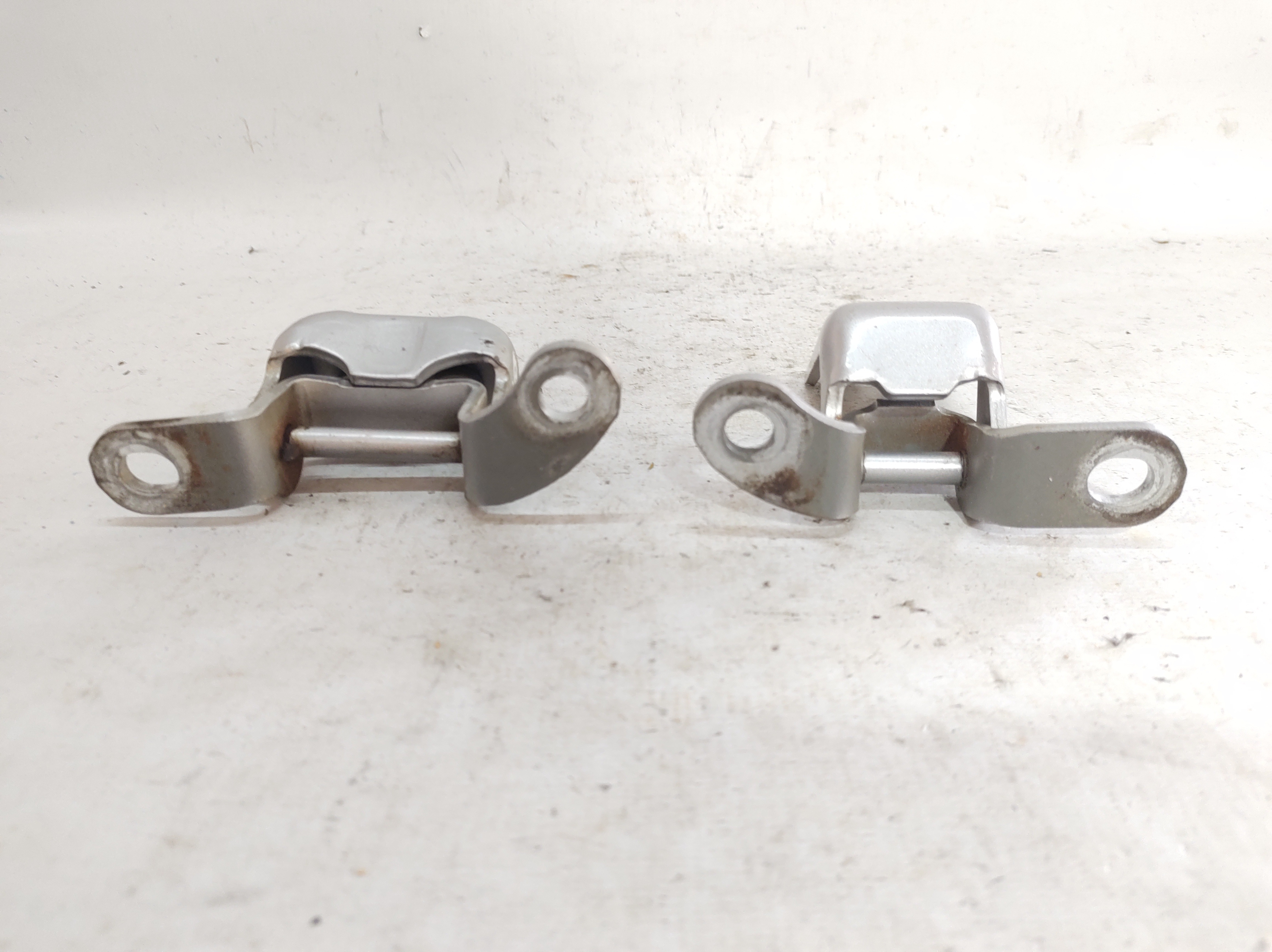 Dobradiça Porta Traseira Direita Corolla 03 A 08 5