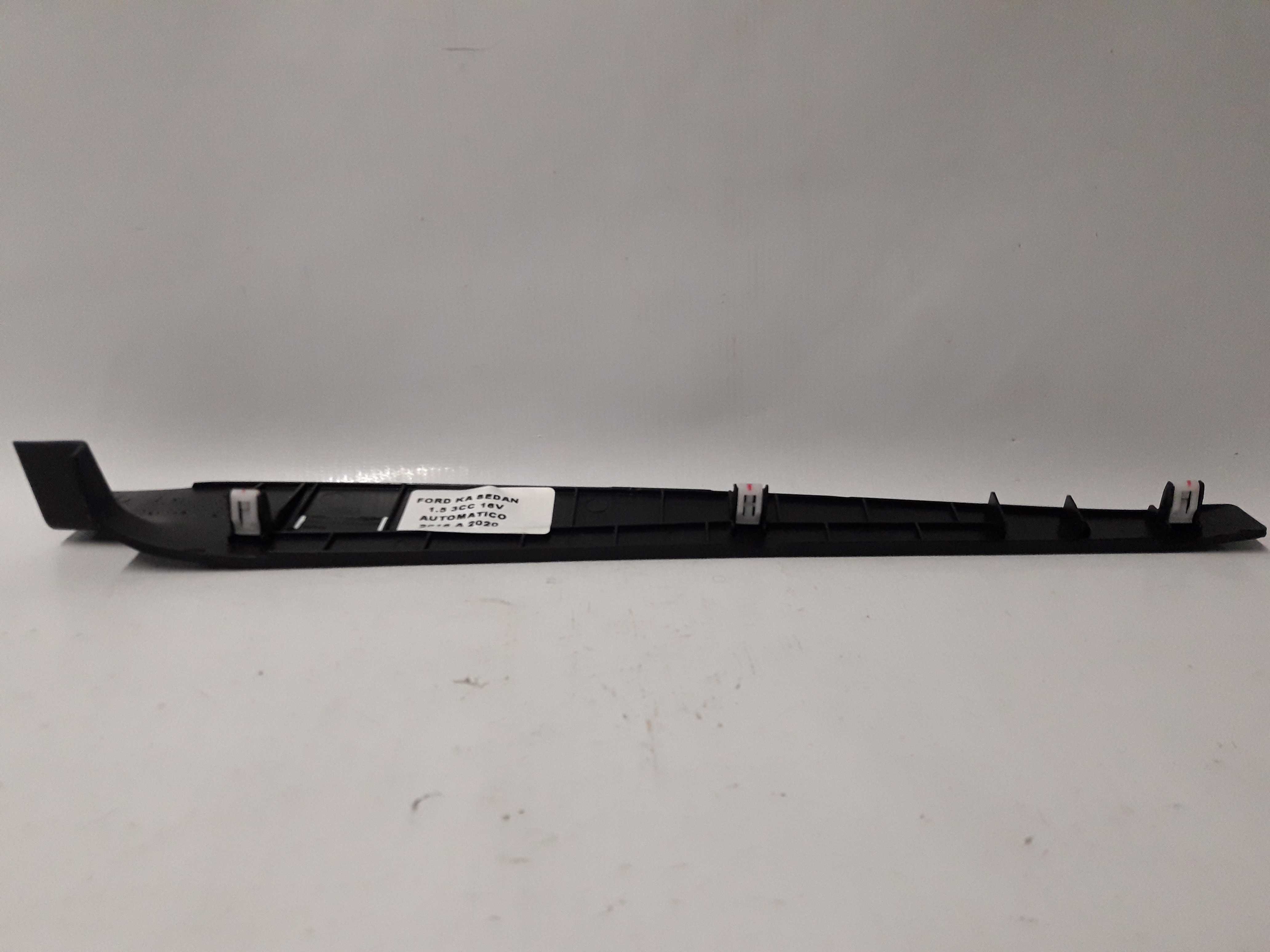 Moldura Lateral Direito Painel Ford Ka 17/20 E3b5a044c60 4
