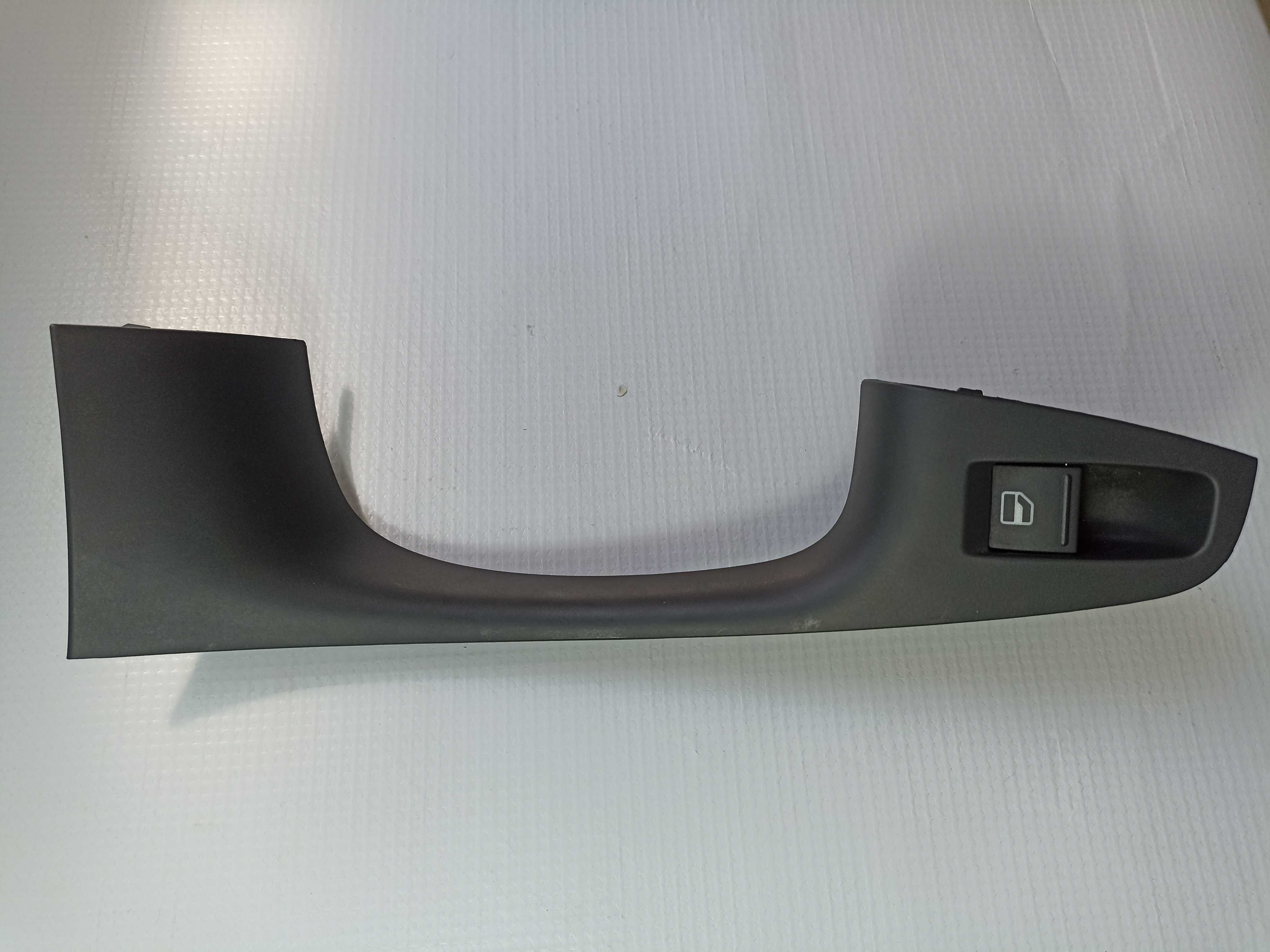 Botão Vidro Elétrico Traseiro Esquerdo Jetta 2012 2.0 16v Or