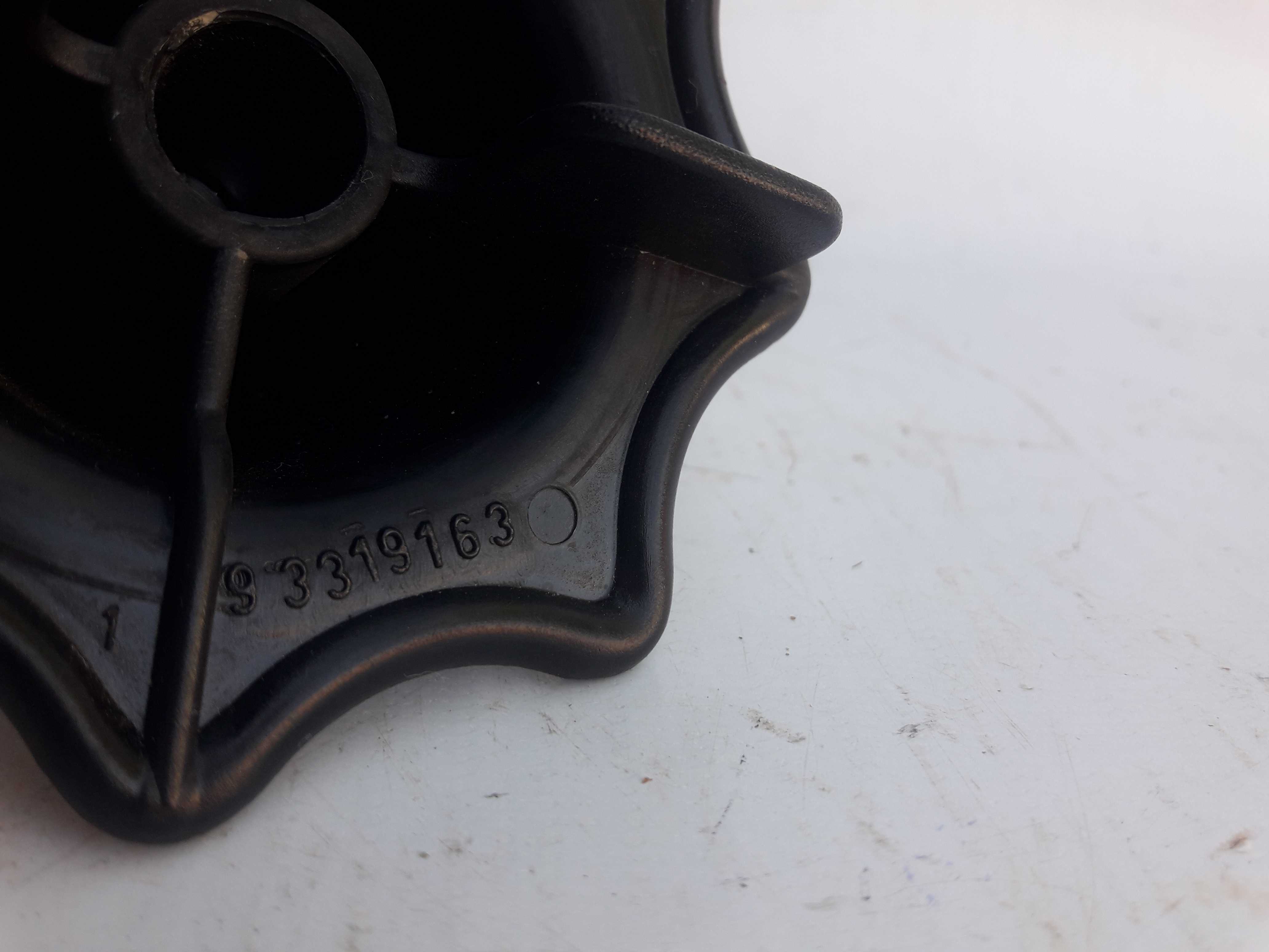 Porca Fixação Estepe Cobalt 2011/2015 93319163 Original 4
