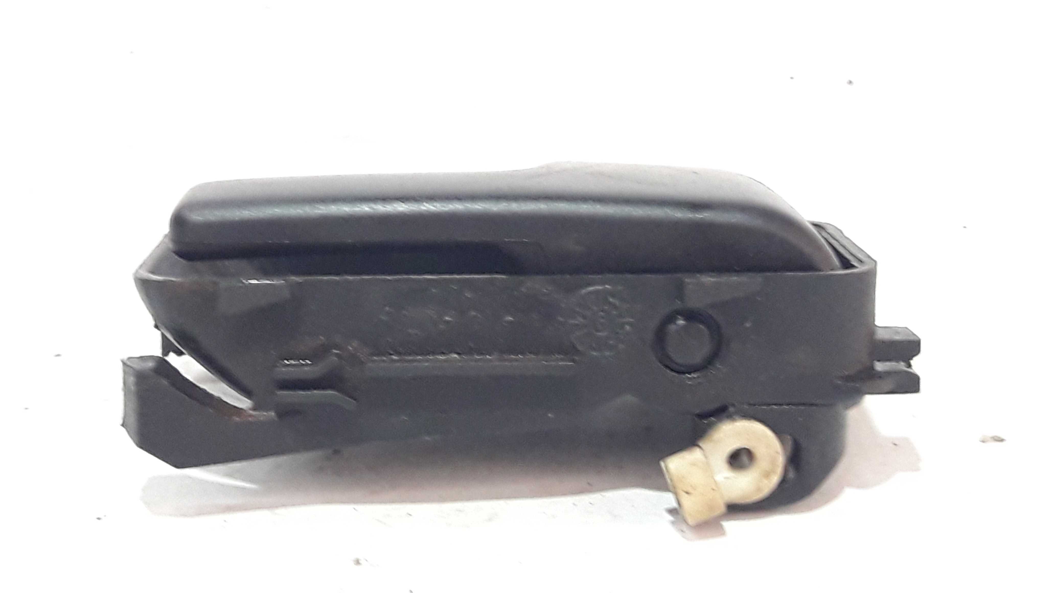 Maçaneta Int Traseira Direita Uno Mille 4/11 27538 – Preto – Traseira 2