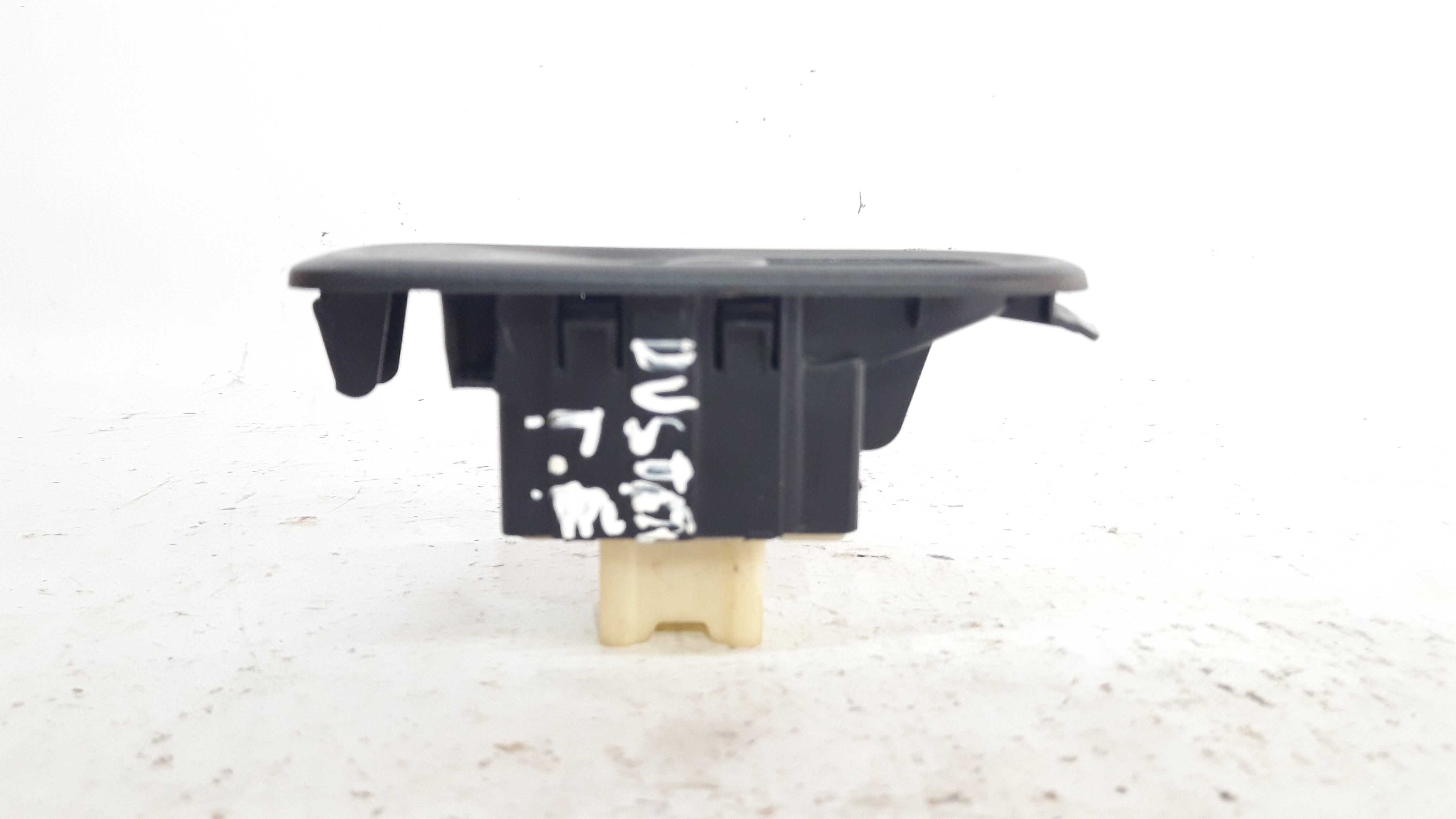 Botão Vidro Elétrico Traseiro Esquerdo Duster Oroch 12 A 19 2