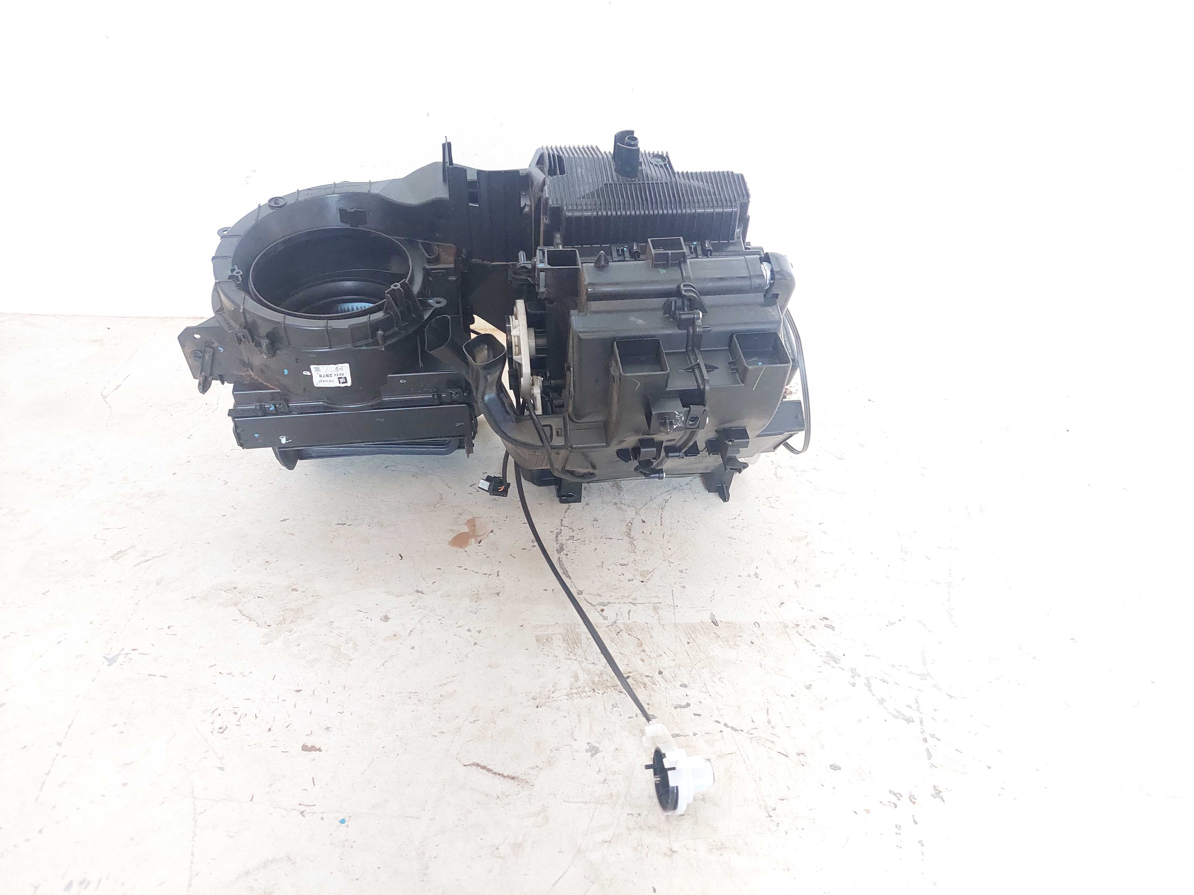 Caixa Ar Condicionado Chevrolet Ônix 12/16 Analógico Origina 2