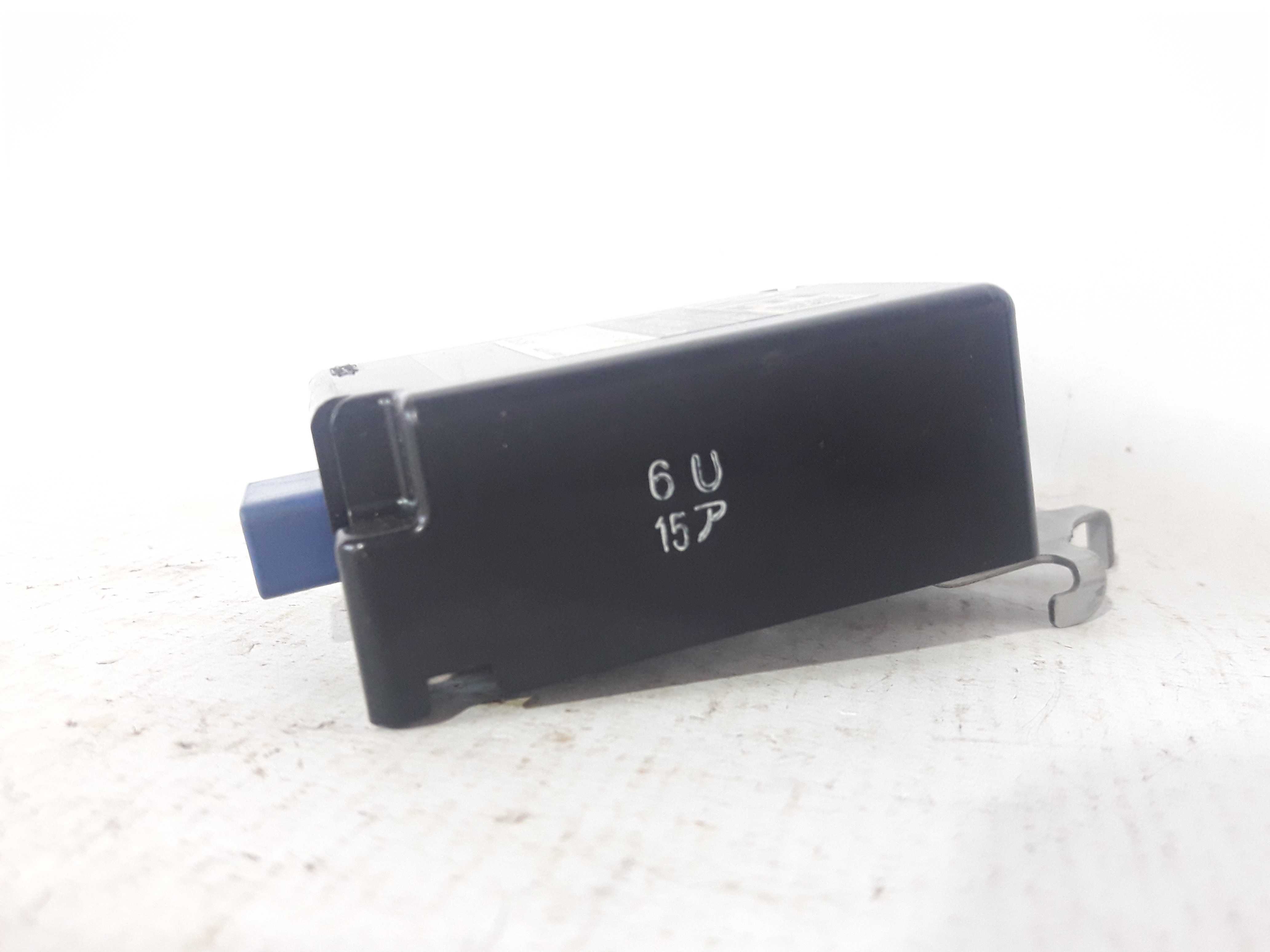 Módulo Controle Porta Corolla Xrs 17/19 8974012240 3