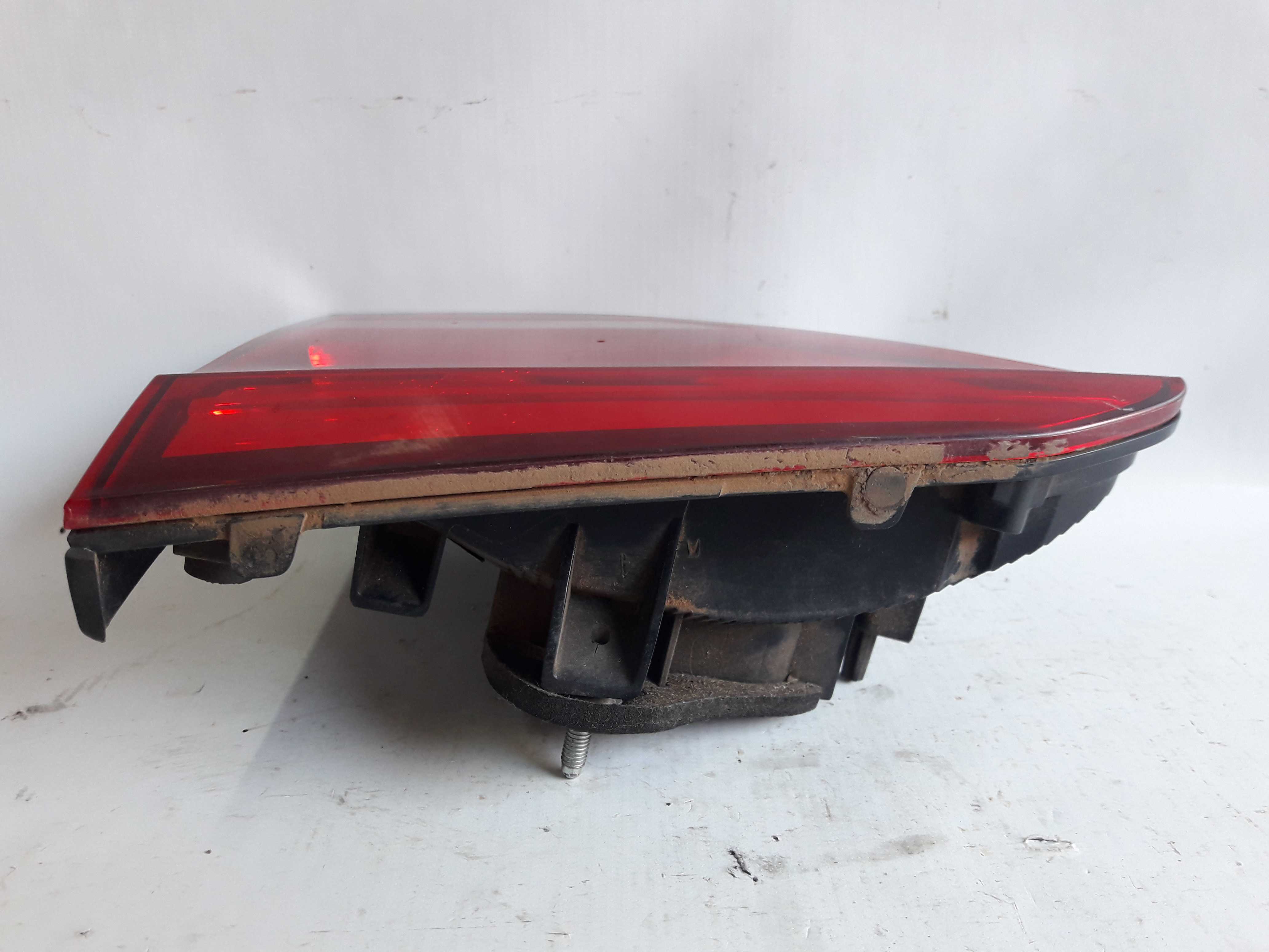 Lanterna Tampa Traseira Direita Fox 2016 2017/2020 Original 2