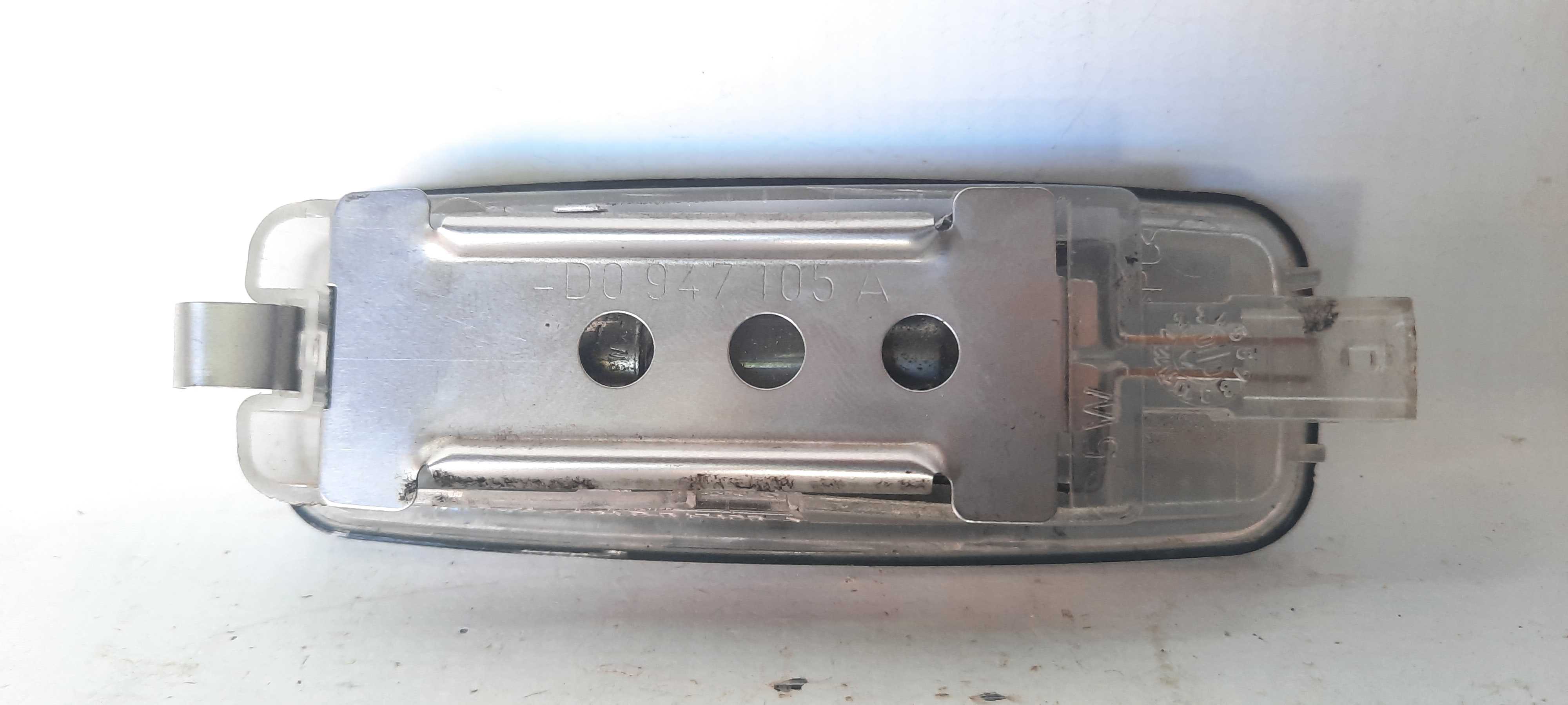 Luz Interior Porta Luvas Audi A4 A6 98/00 4d0947105a 2
