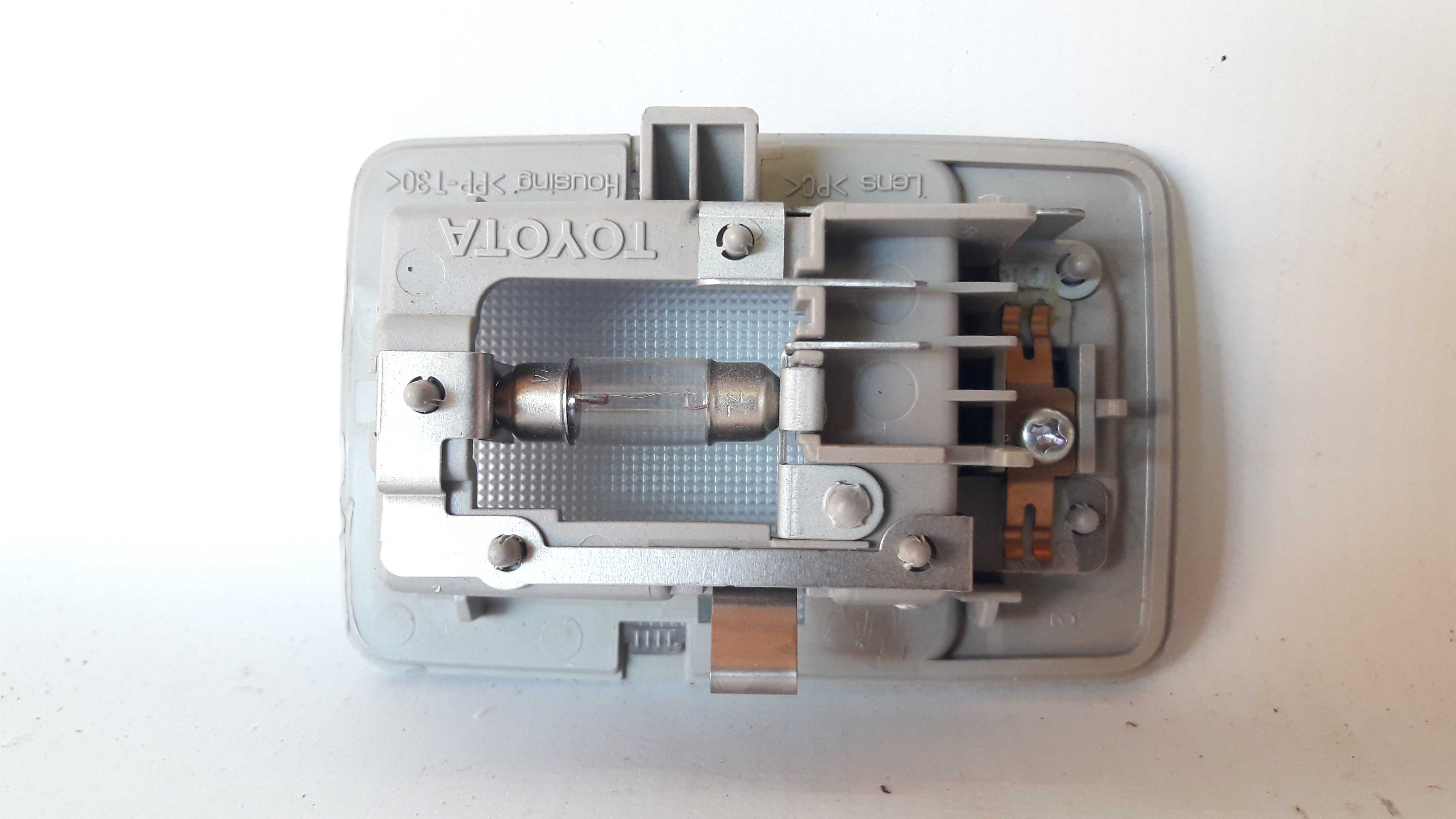 Luz Interna Teto Cortesia  Corolla 17 18 19 Original 2