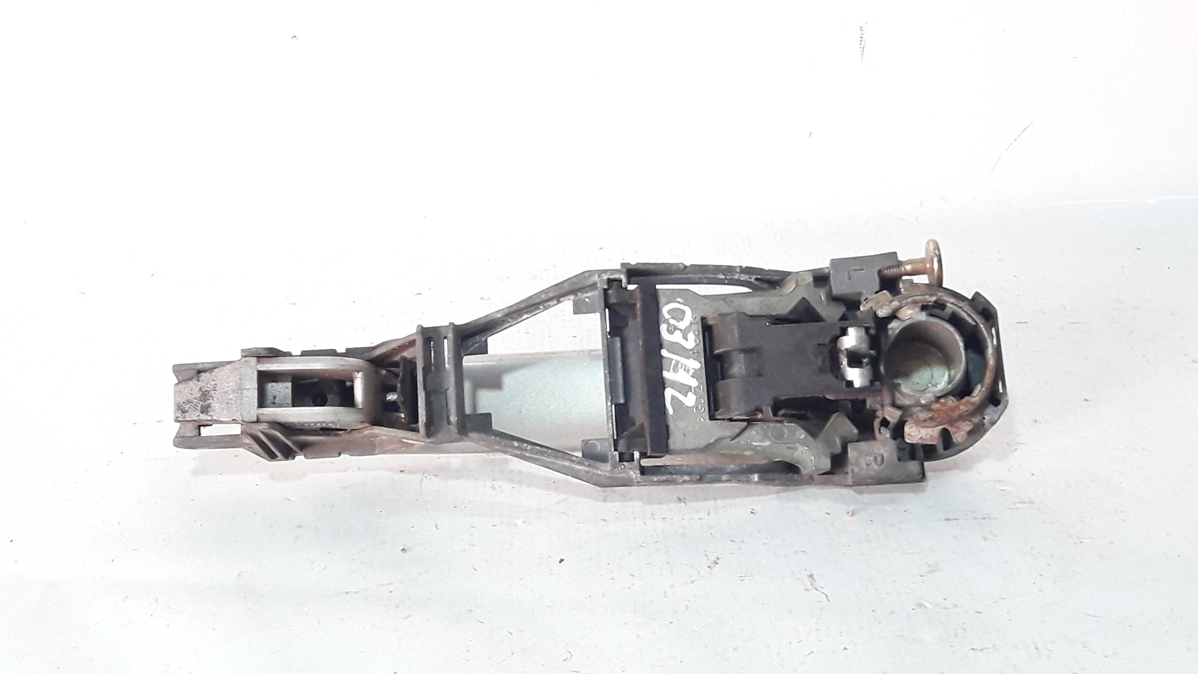 Maçaneta Ext Traseira Direita Polo 03/12 23567 – Cinza – Traseira 4