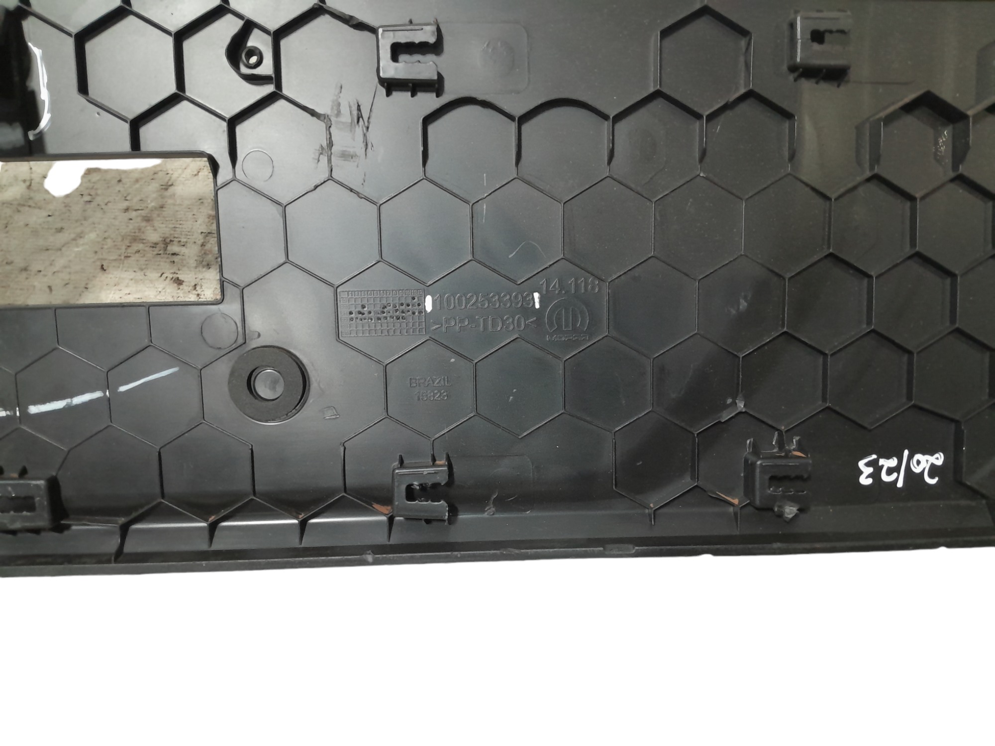 Suporte Placa Traseira Fiat Strada Endurance 20/23 C/detalhe Preto 6