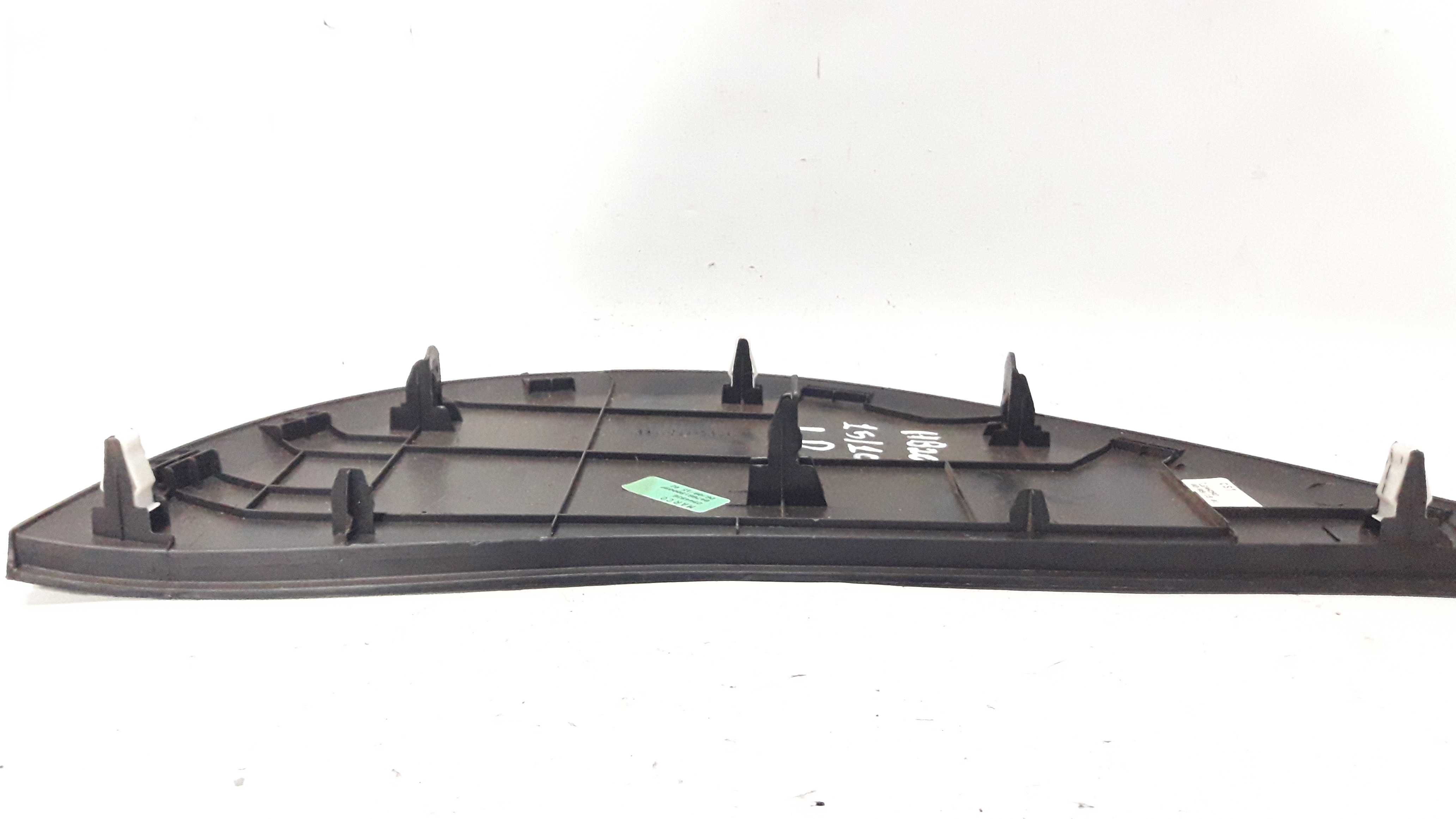 Moldura Direita Painel Hb20 15 A 19 84766-1s000 27989 4