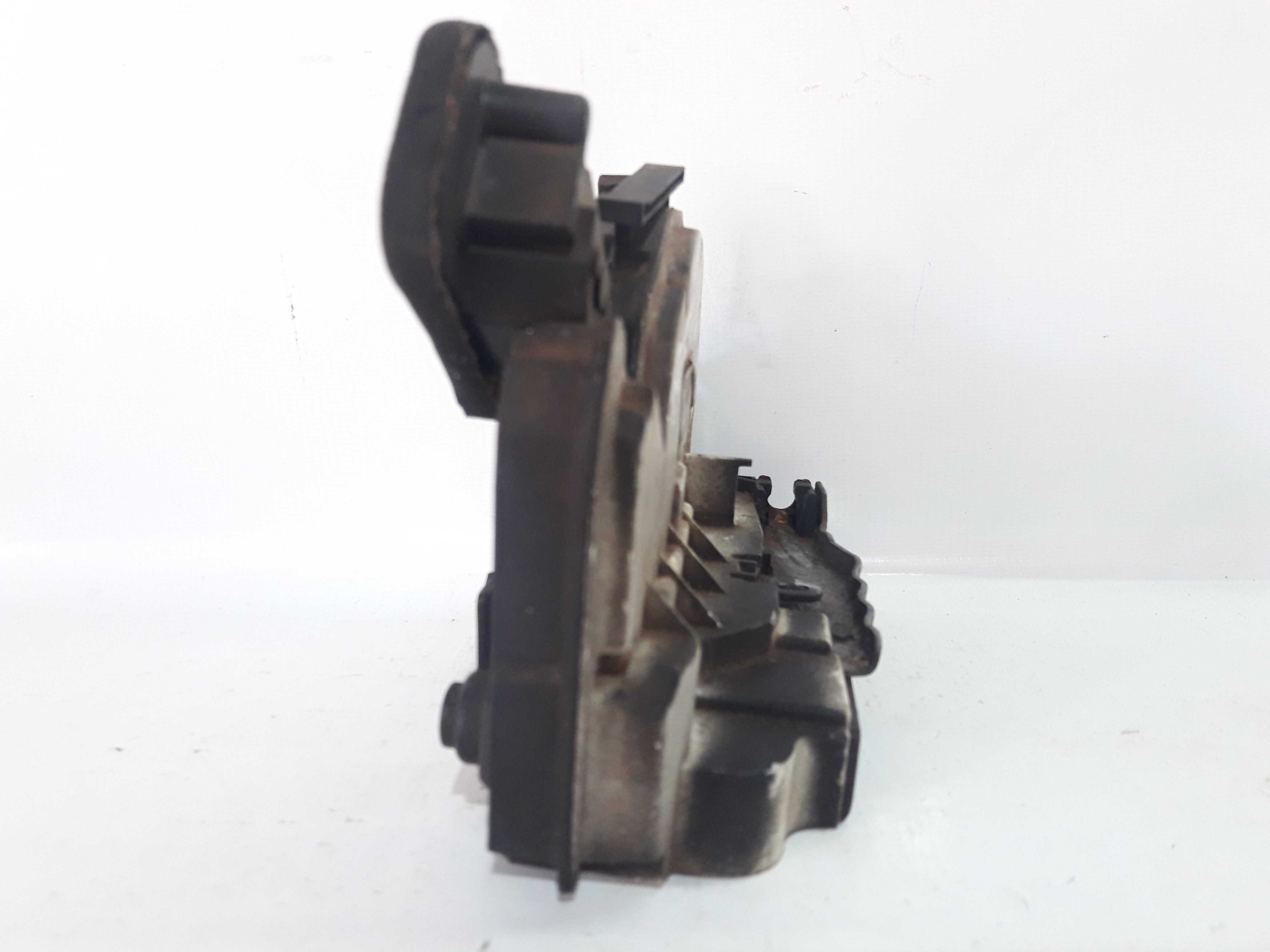 Fechadura Porta Traseira Direita Jetta 11/15 4