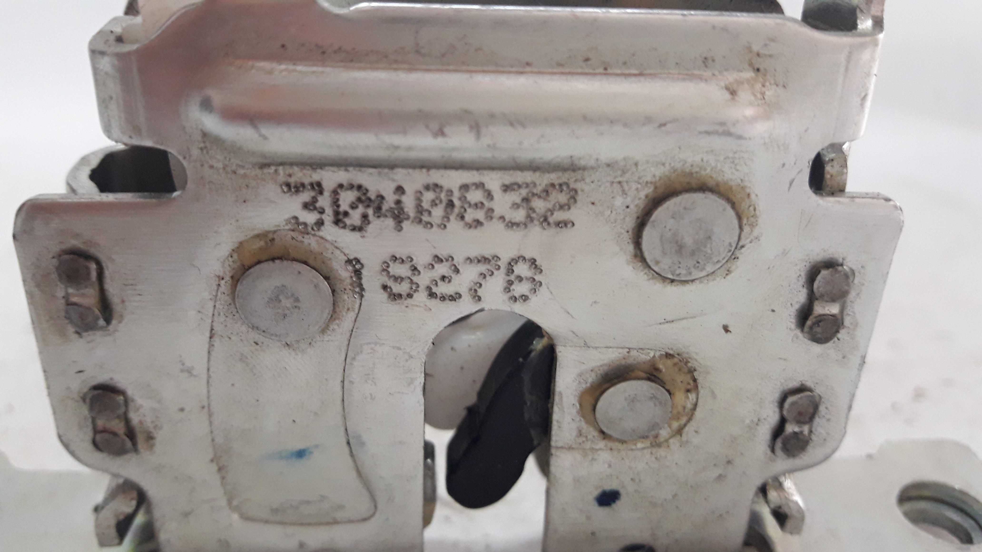 Trava Direita Banco Traseiro Civic 17 A 22 3040832 5