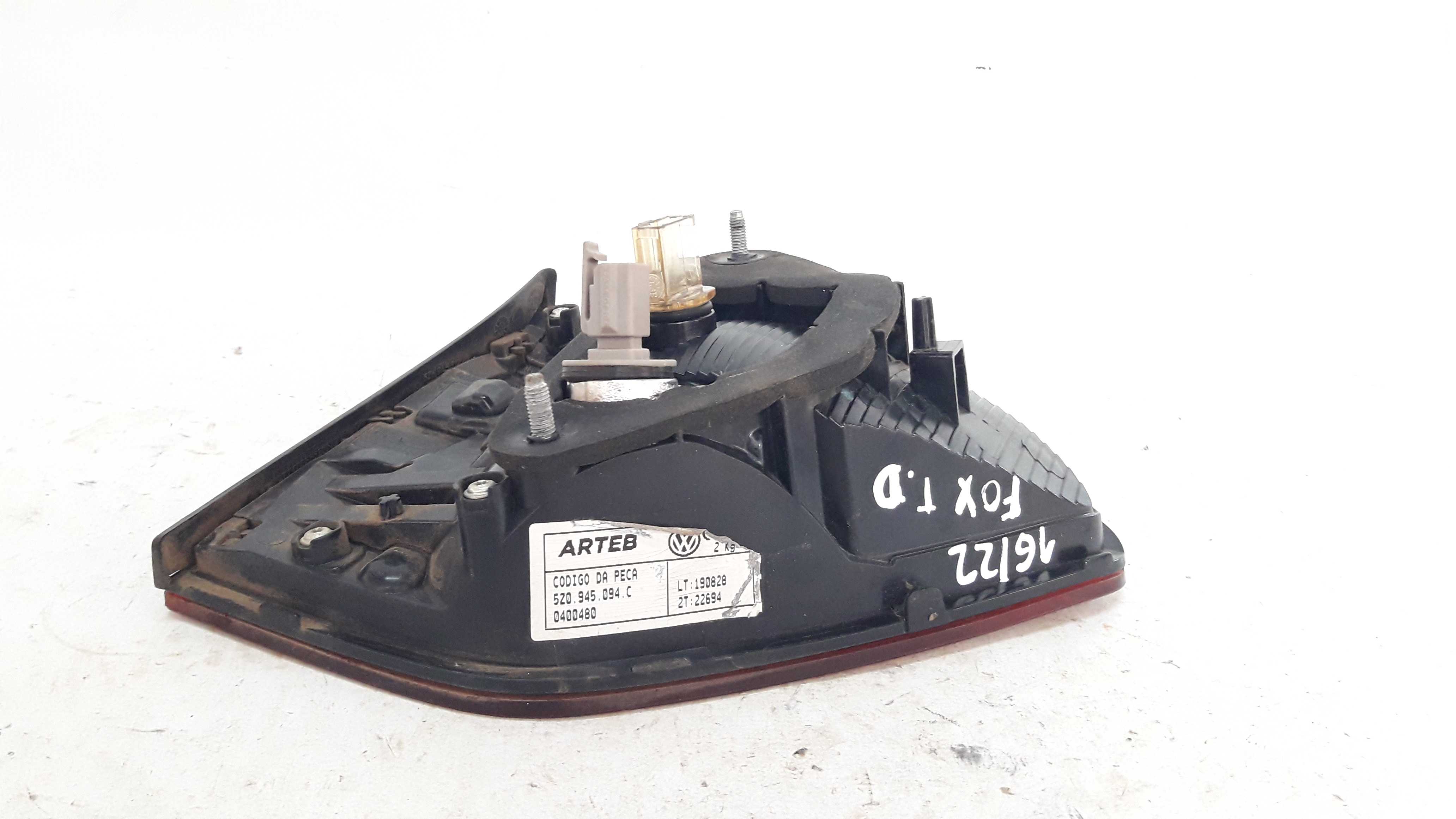 Lanterna Direita Tampa Traseira Fox 16 A 22 5z0945094c Direito Vermelho 4