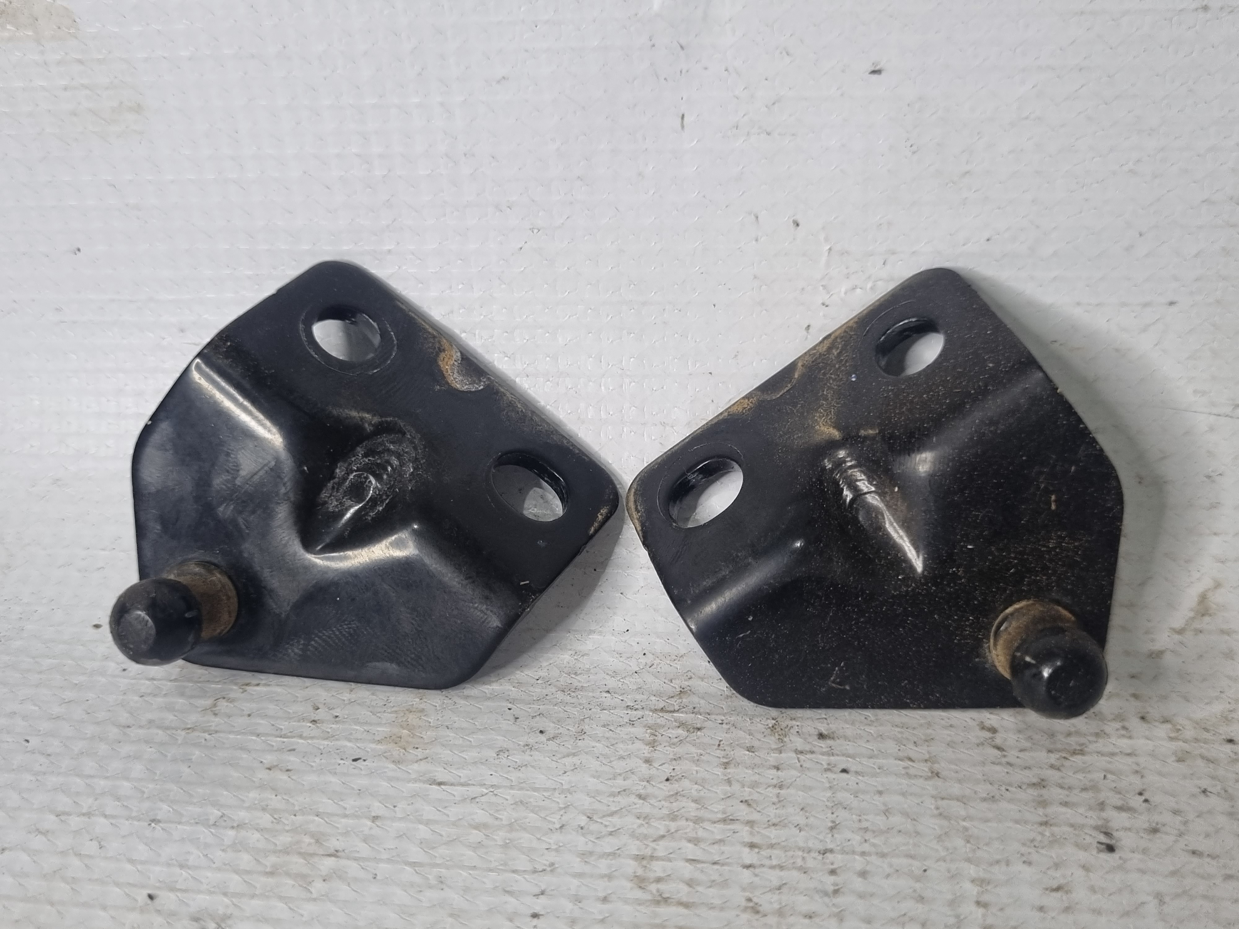 Par Suporte Tampa Porta Malas Original Hb20x 2015/2019
