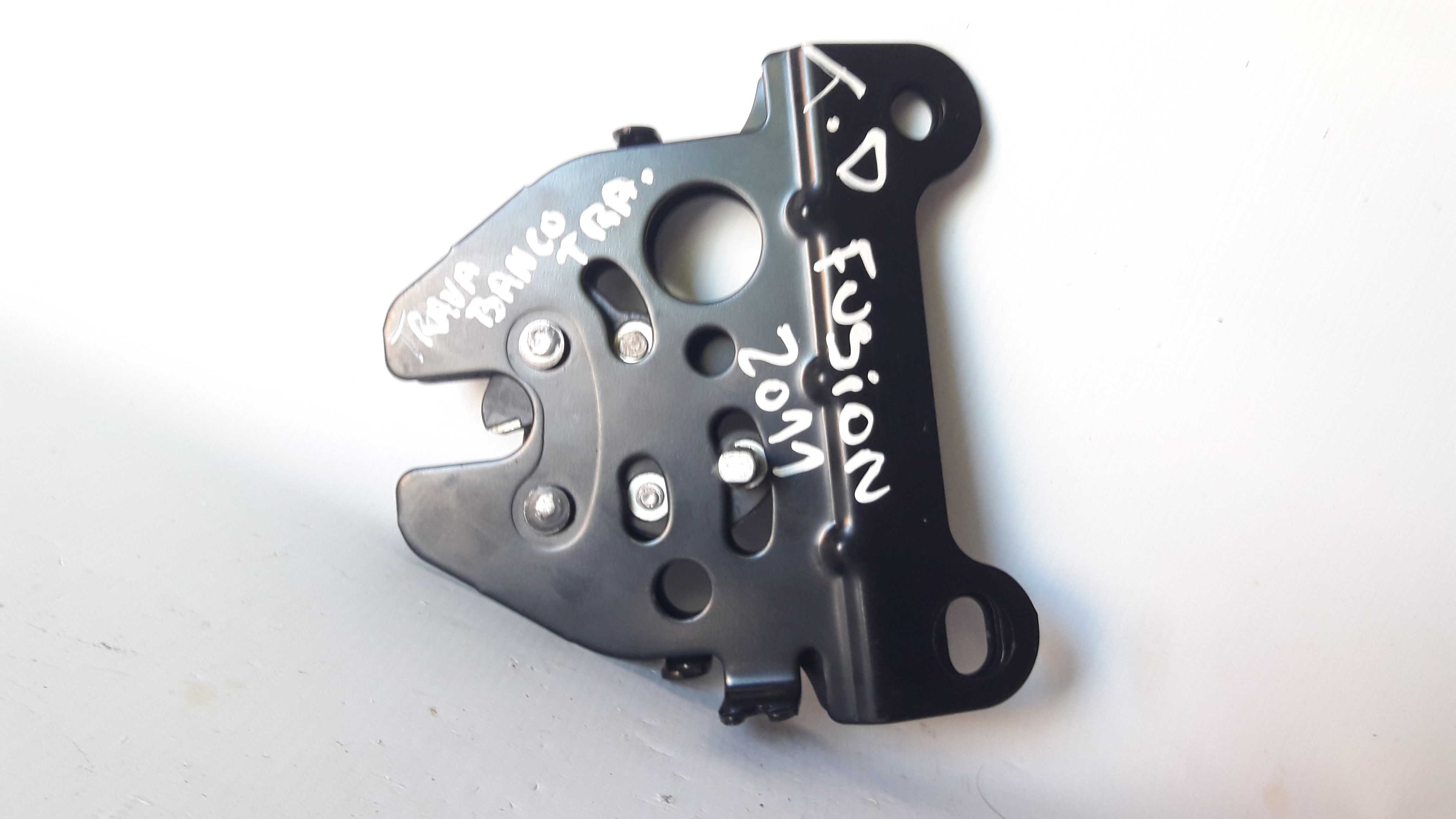 Trava Direita Banco Traseiro Ford Fusion 10 11 12 14228 2