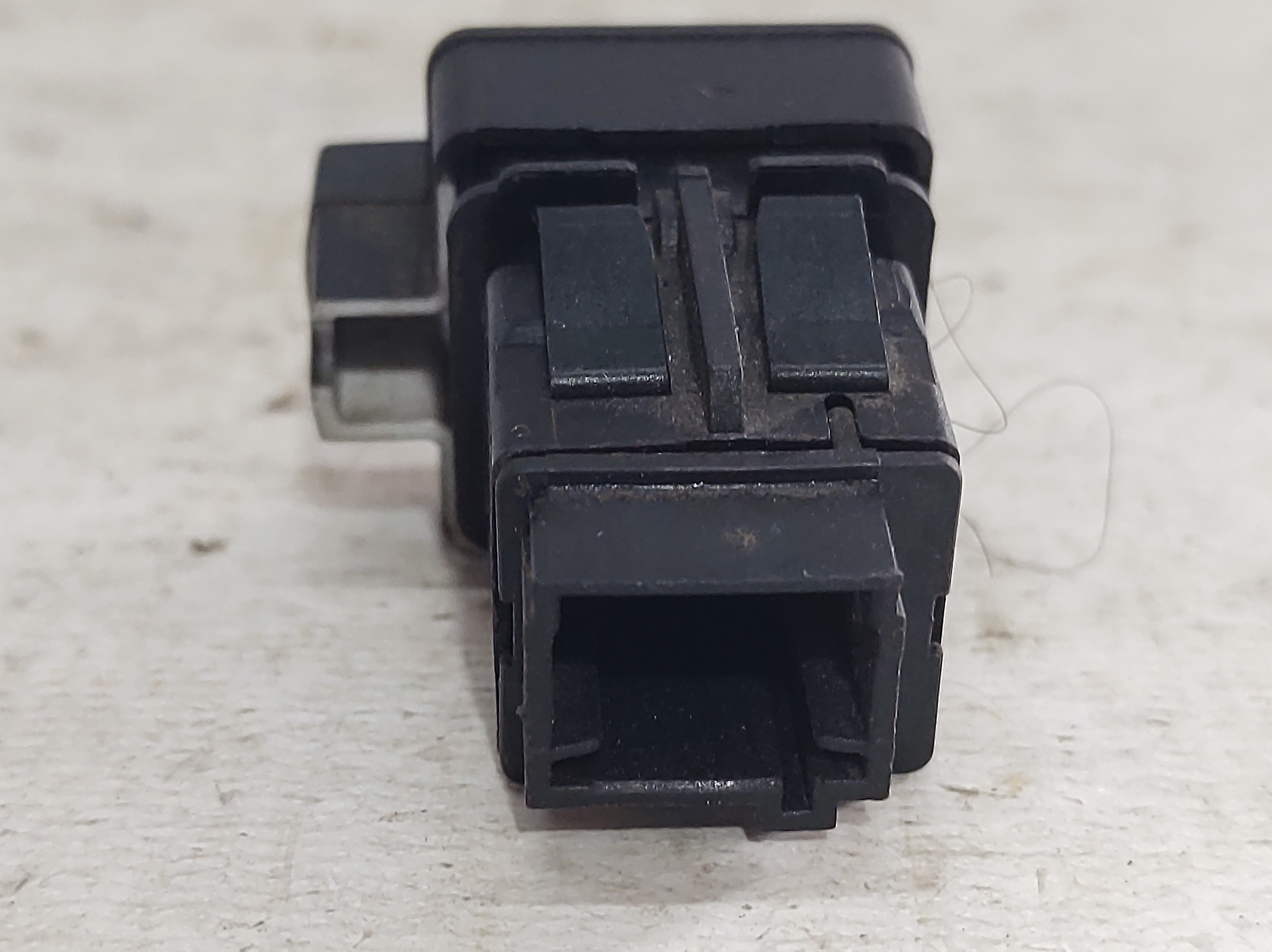Botão Trava Eletrica Portas C4 Pallas 7 A 12 96476626xt 6