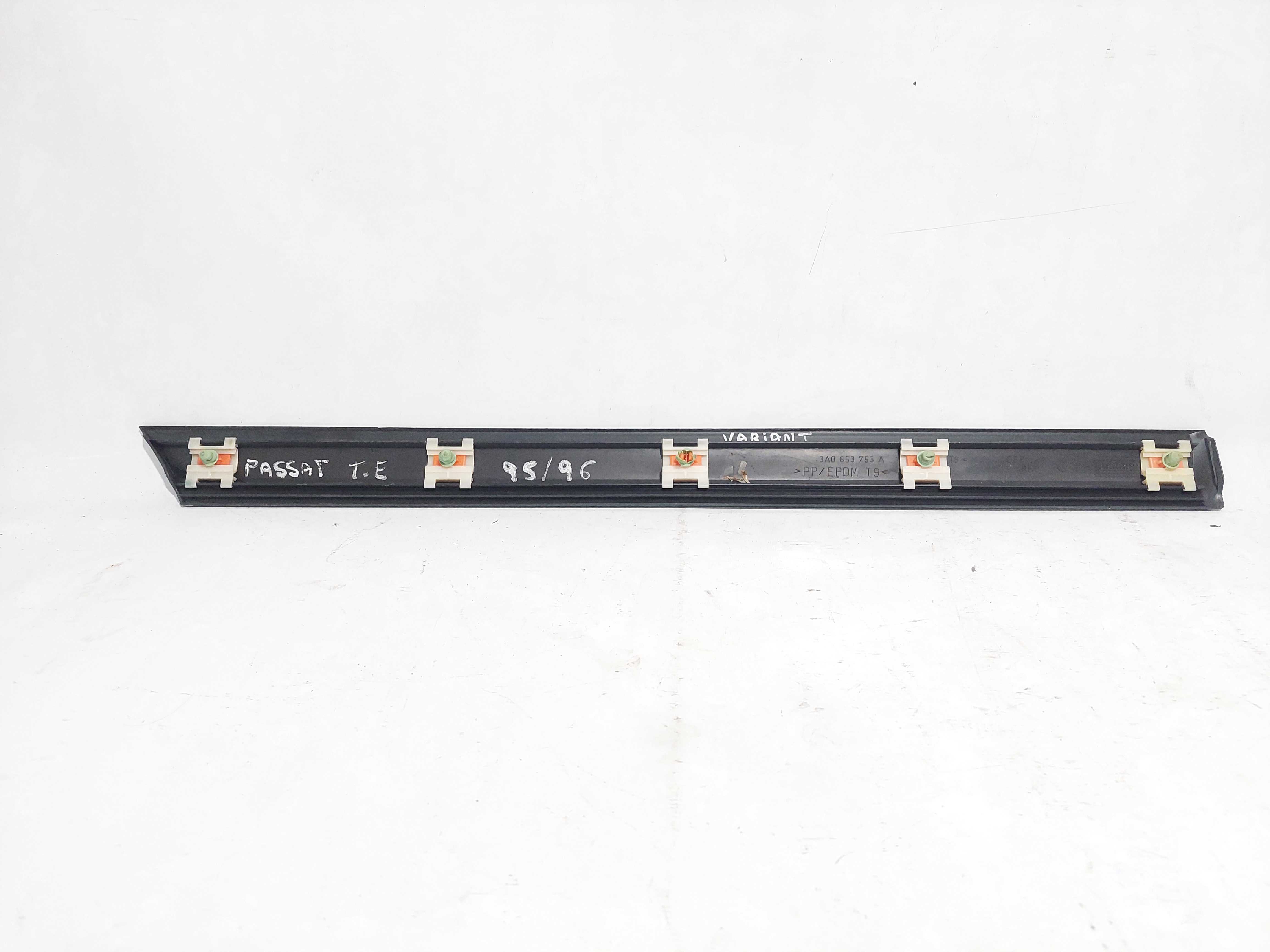 Moldura Porta Traseiro Esquerdo Passat Alemão Variat 1995  Verde 2