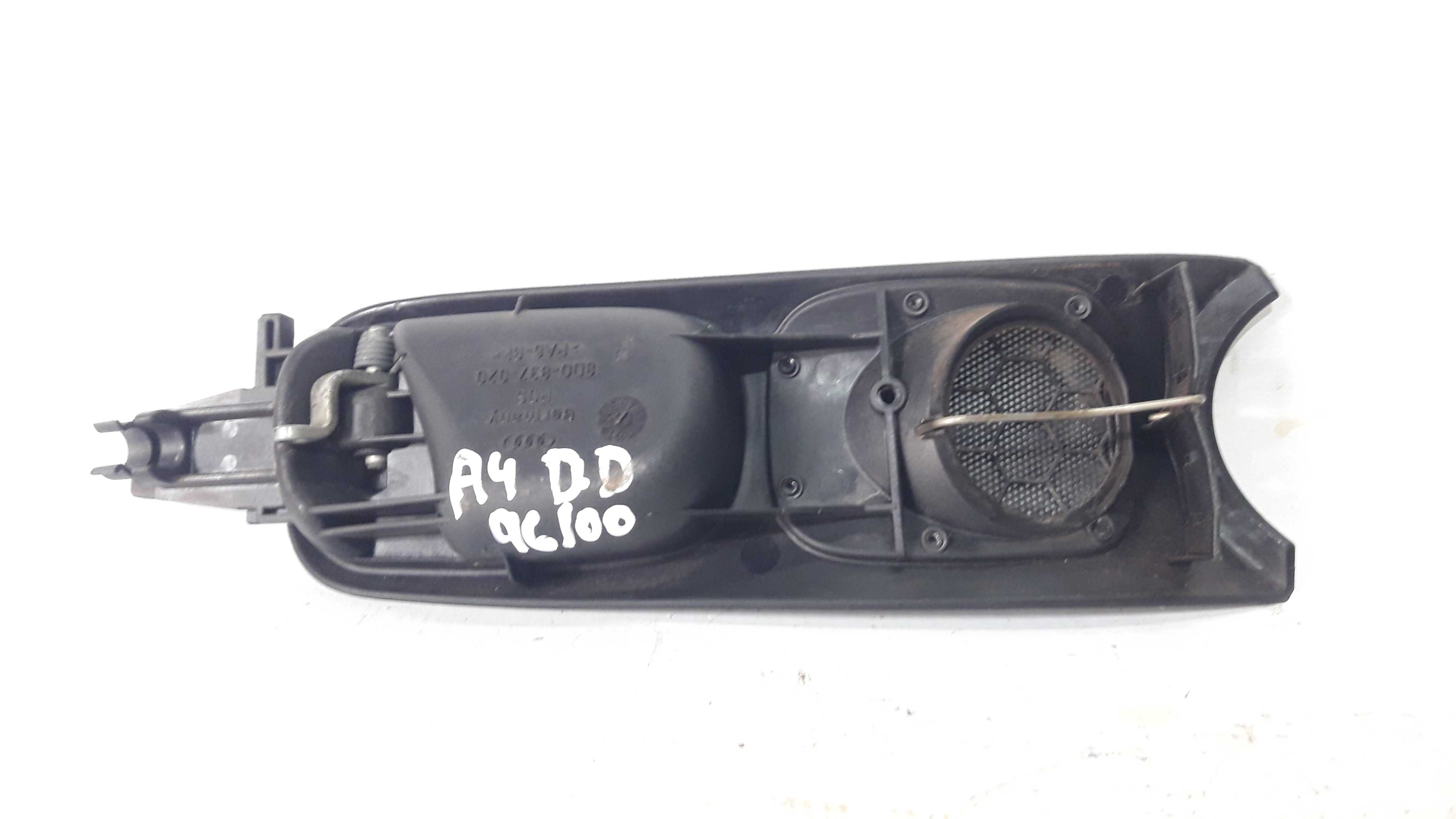 Maçaneta Interna Diant Direita Audi A4 96/00 8d0837020 20098 Preto E Cromado Dianteira 3