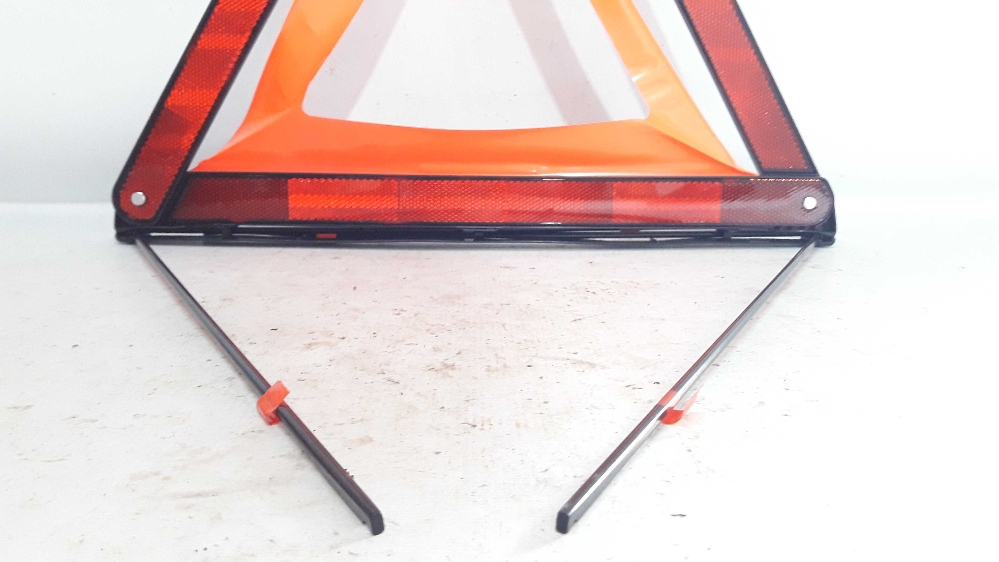 Triângulo Sinalização Original Fox Spacefox 16a 22 8k0860251 5