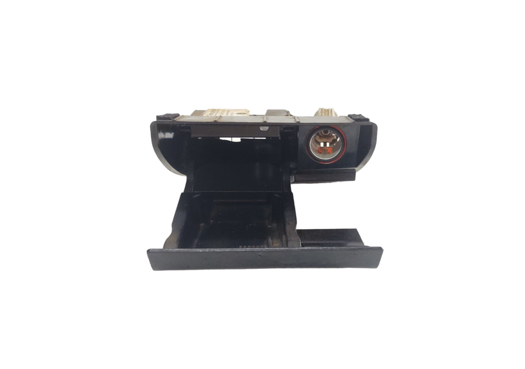 Cinzeiro E Acendedor Audi A3 99 A 06 8l0857951 C Detalhe 1