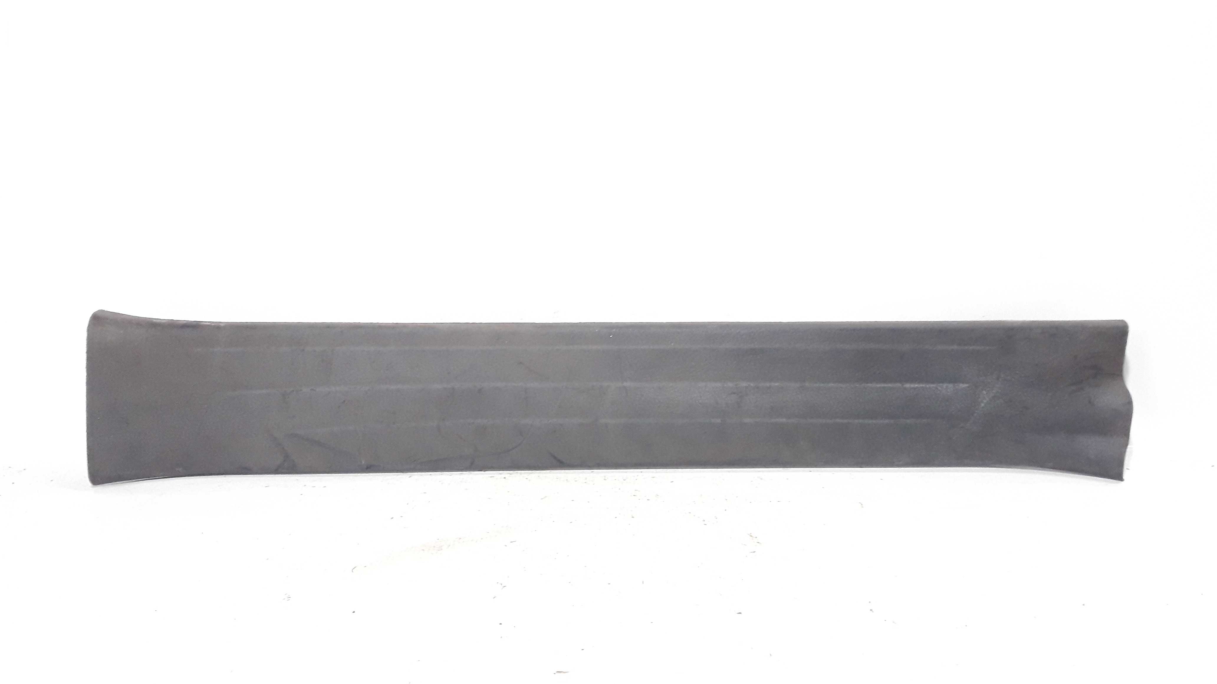 Soleira Dianteira Esquerda Hilux 16/20 67914kk010 24899 Preta