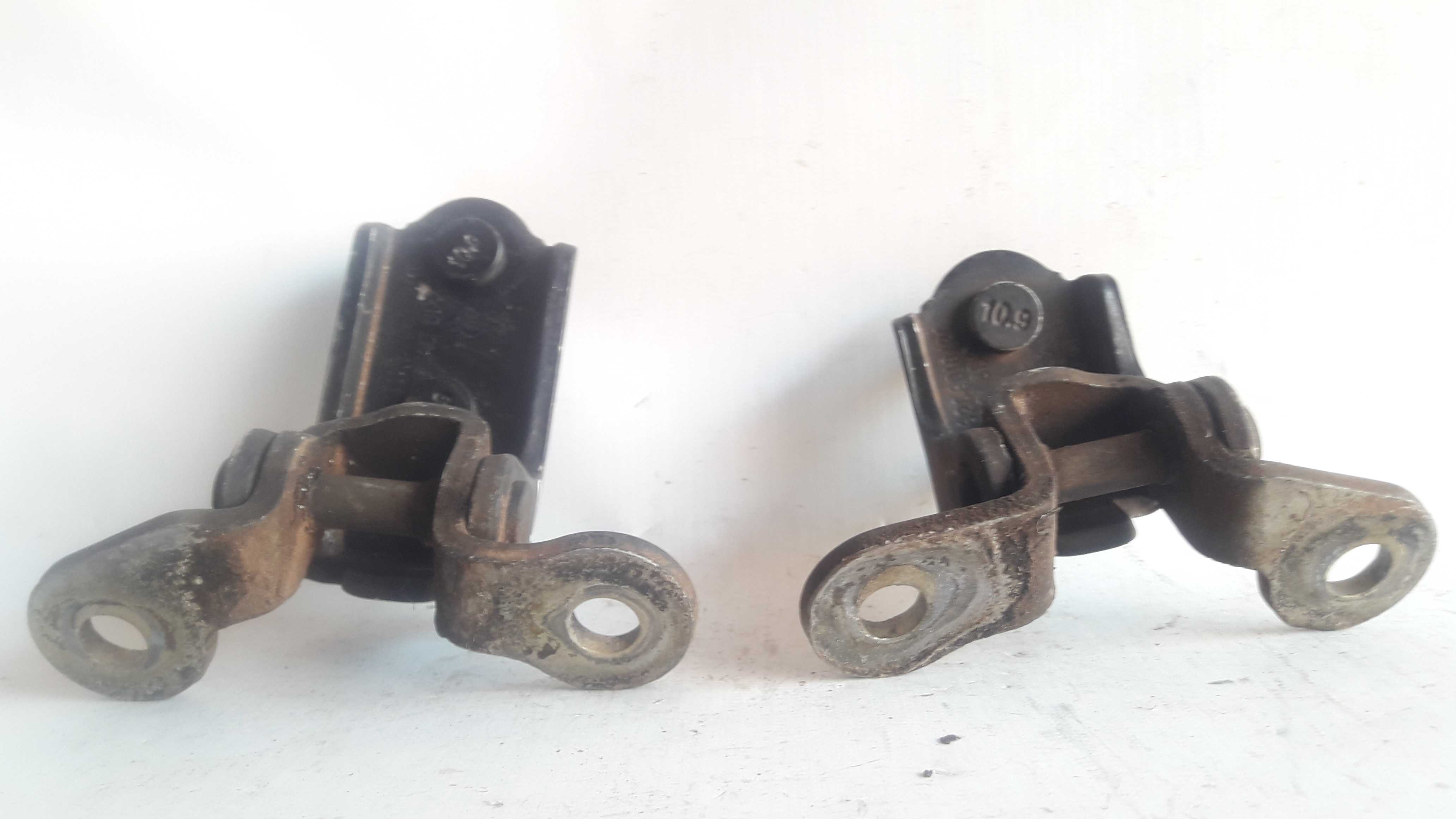 Dobradiça Porta Traseira Esquerda Chery Tiggo 2009 2