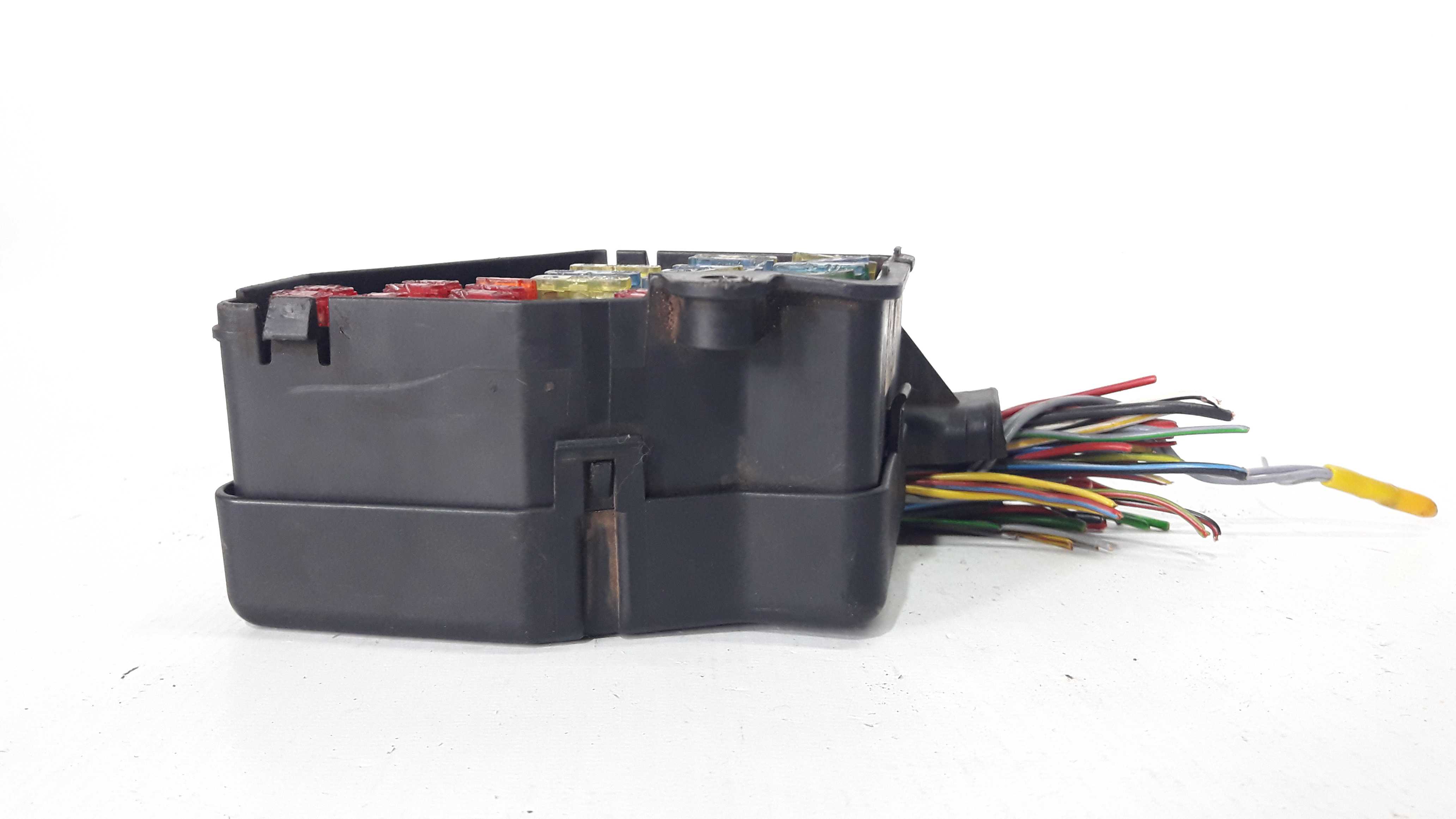 Caixa Fusiveis Audi A4 2.8 V6 Aut 97 20011 3
