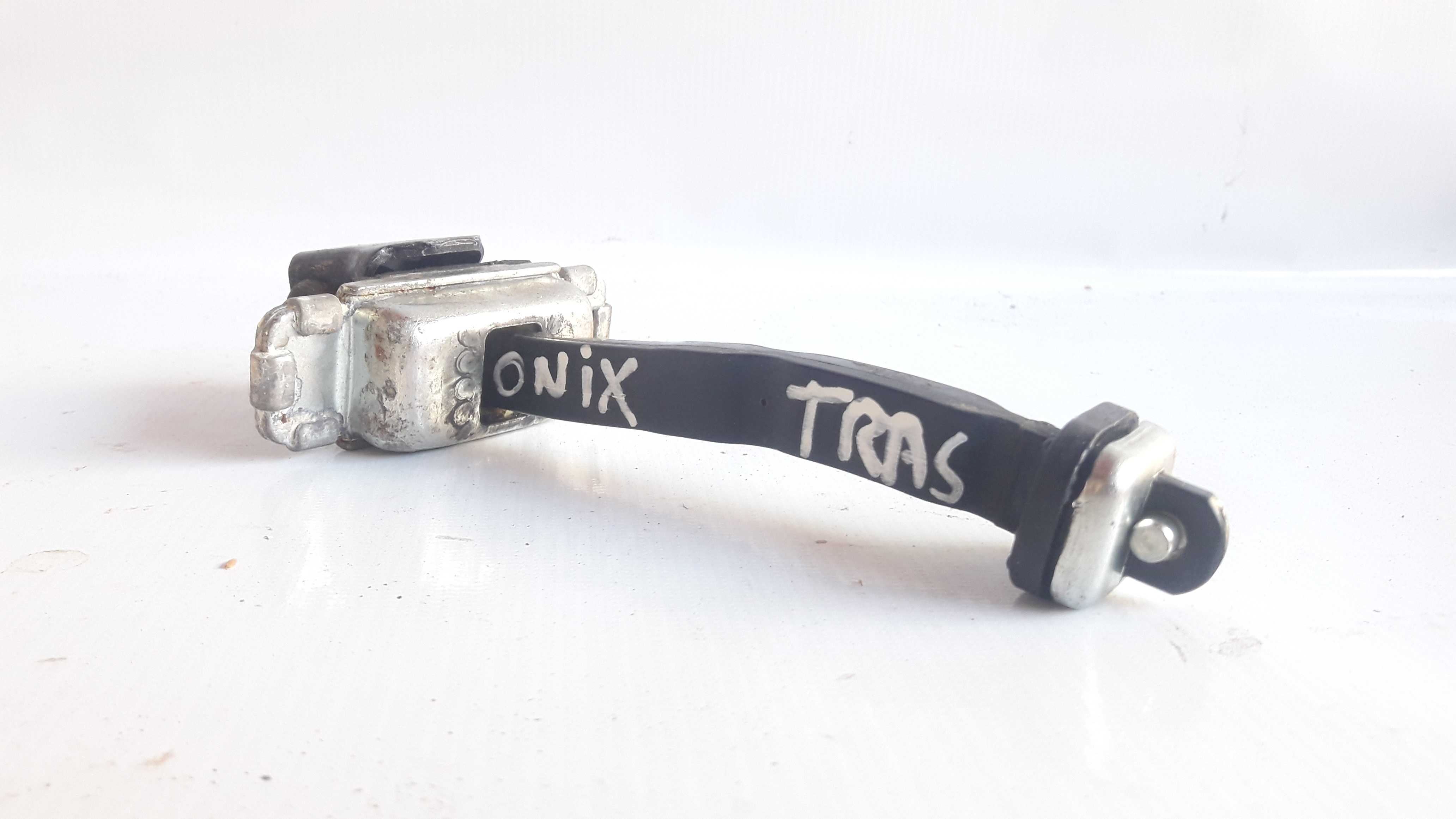 Limitador Porta Traseira Ônix 2013 2014 2015 Original