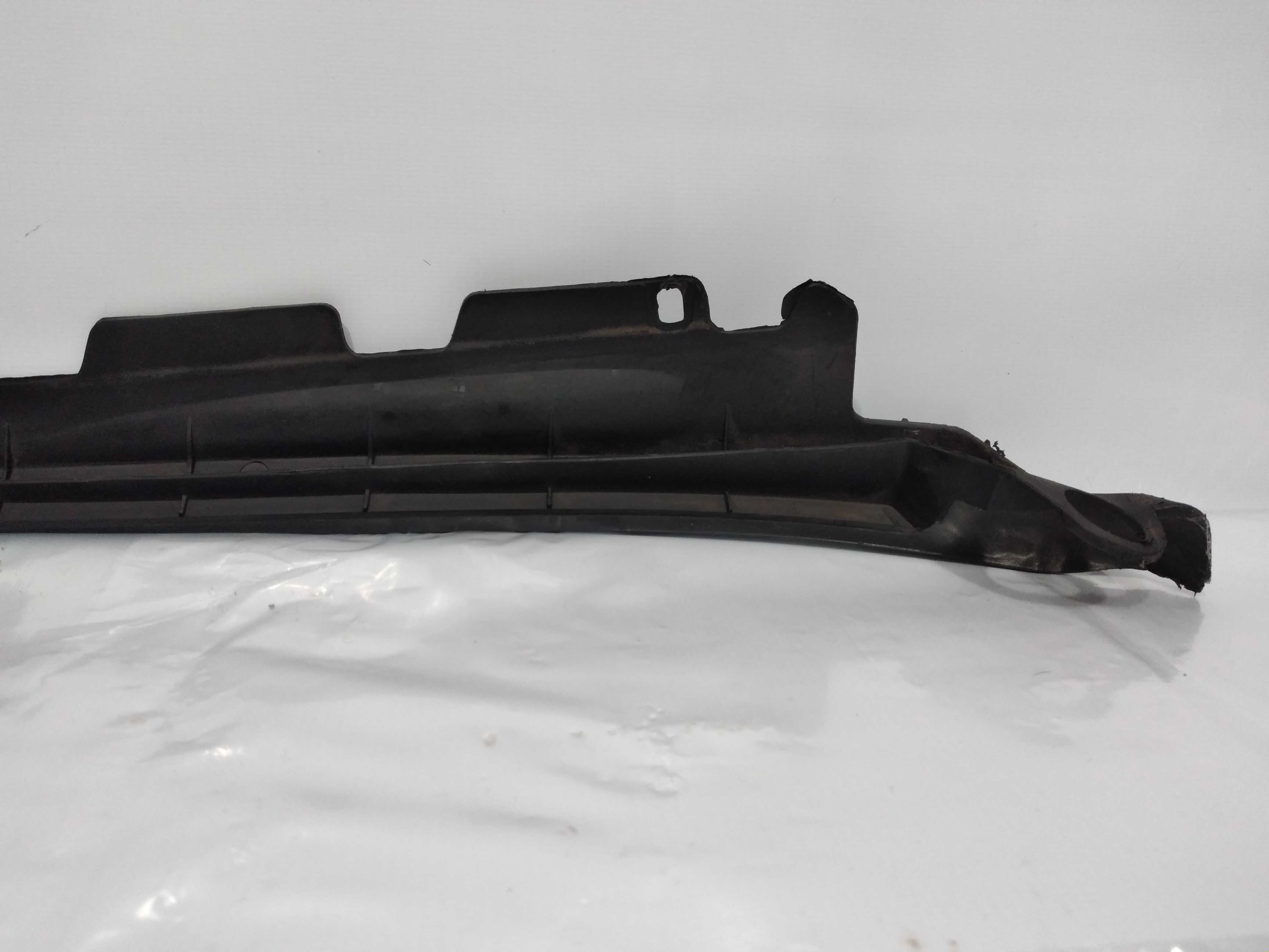 Moldura Para-brisas Direito Fiat Palio Siena Strada 2