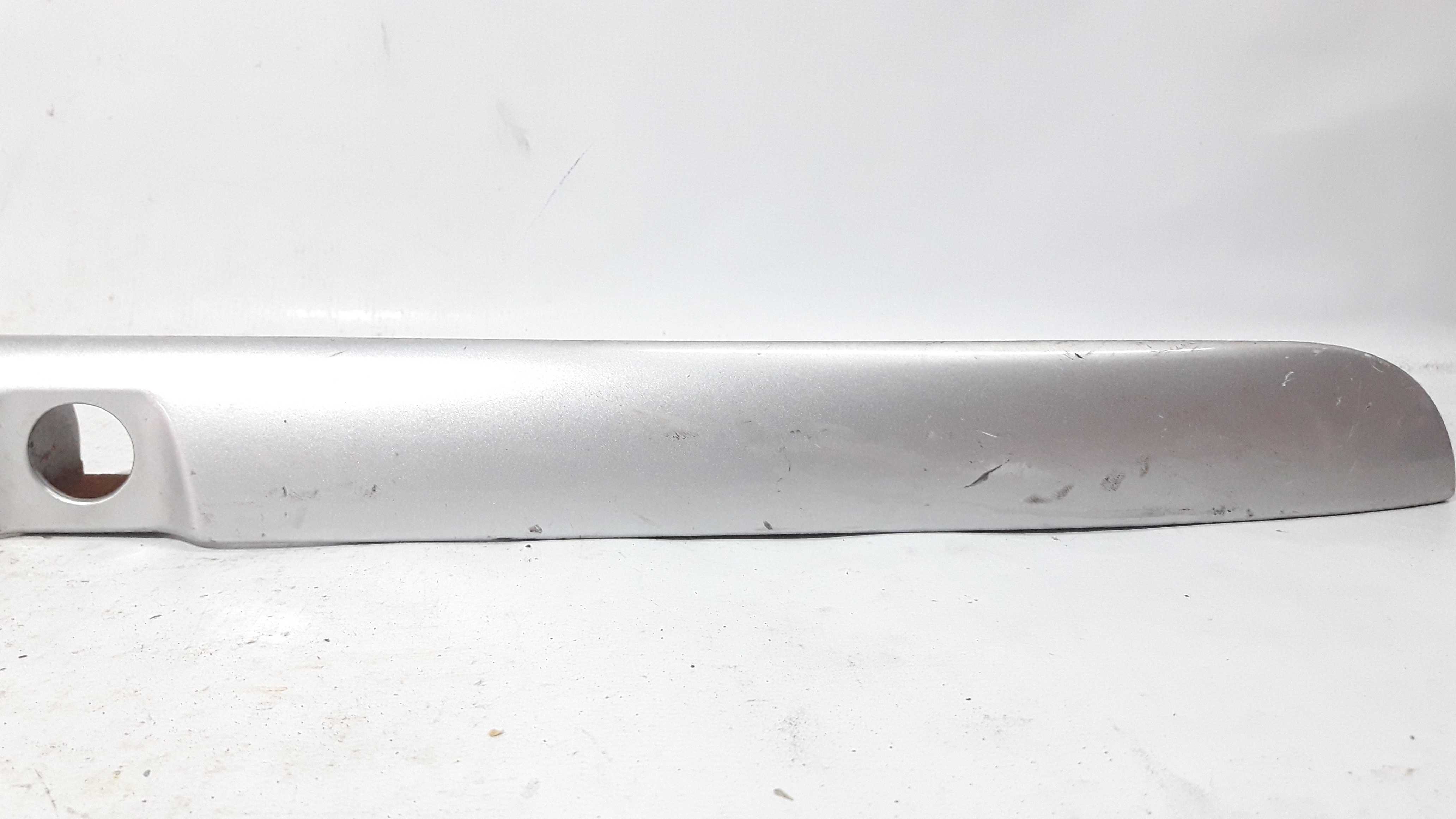 Friso Aplique Tampa Traseira Audi A3 99/6 8d9827574 24272 – Prata 8
