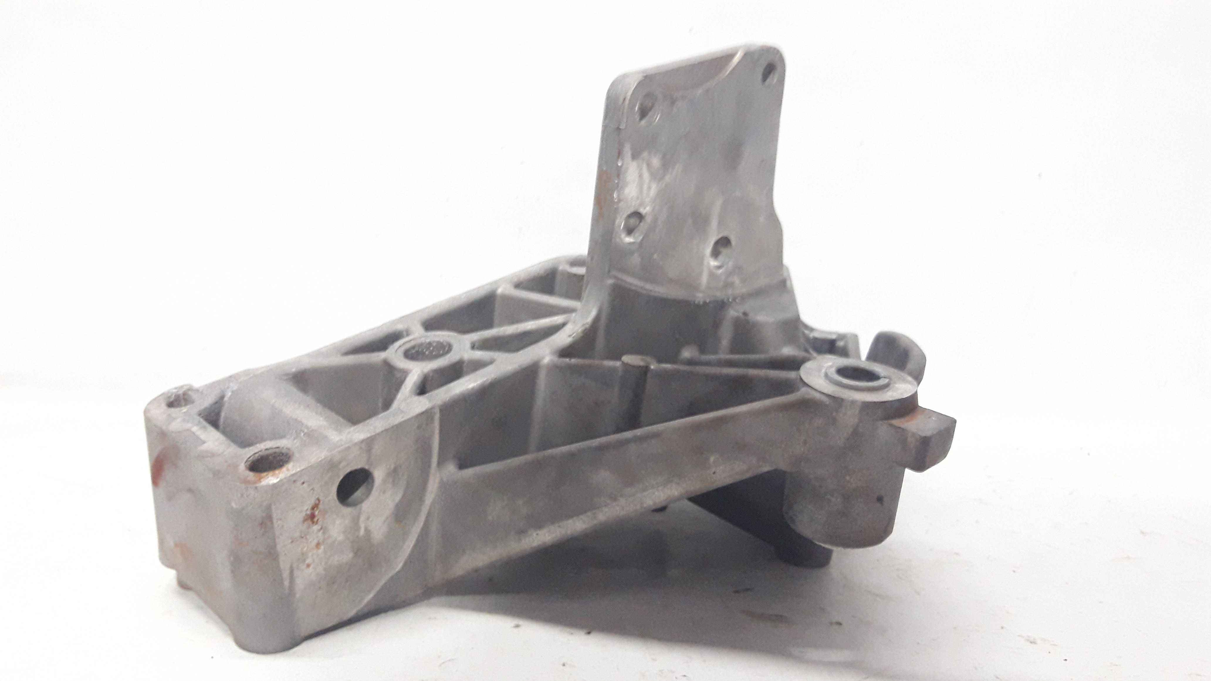 Suporte Altenador/compressor Strada 1.4 20/23 55255796 26930 5