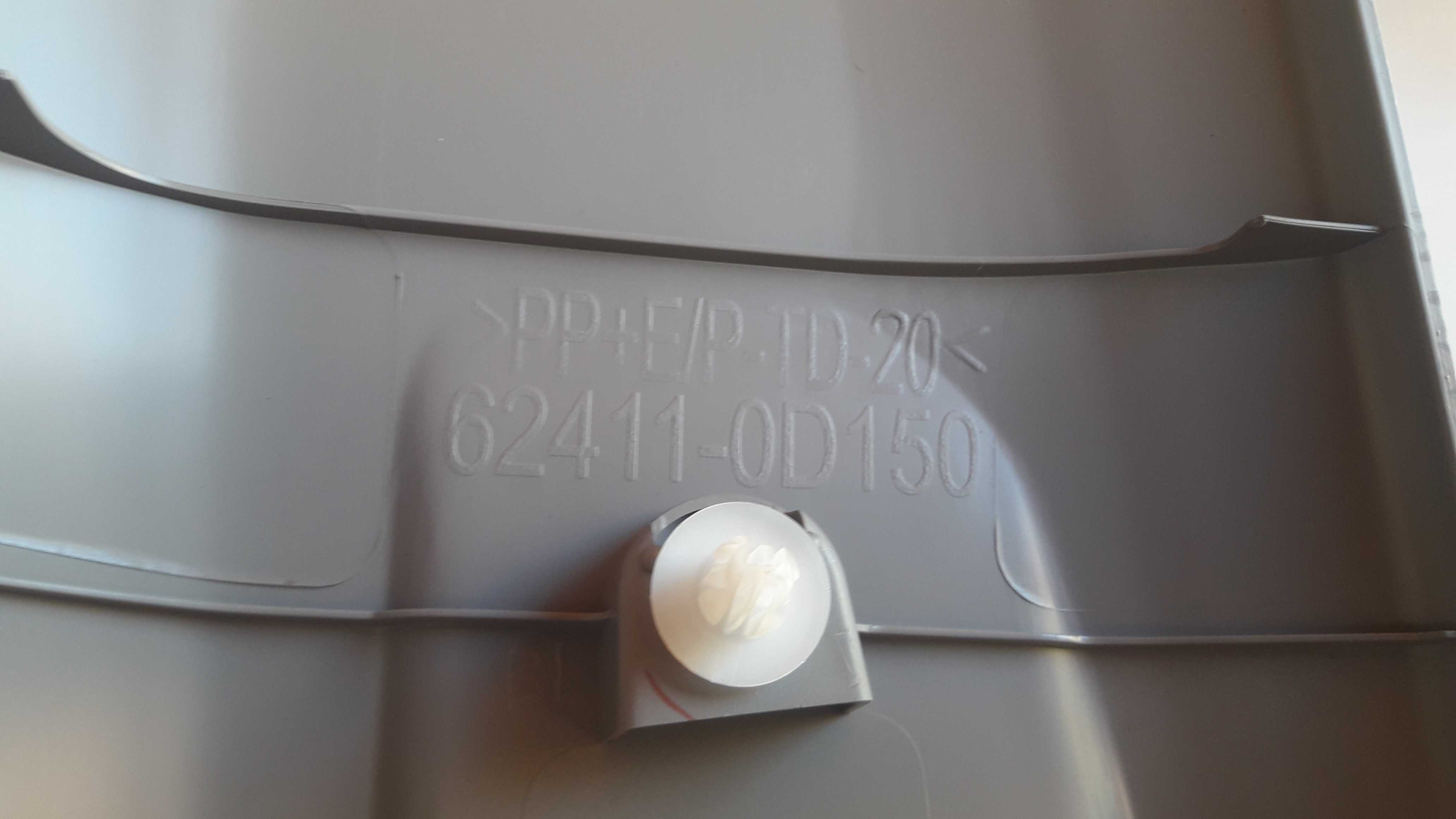 Moldura Coluna Direita Toyota Etios Seda 13/17 Original 4