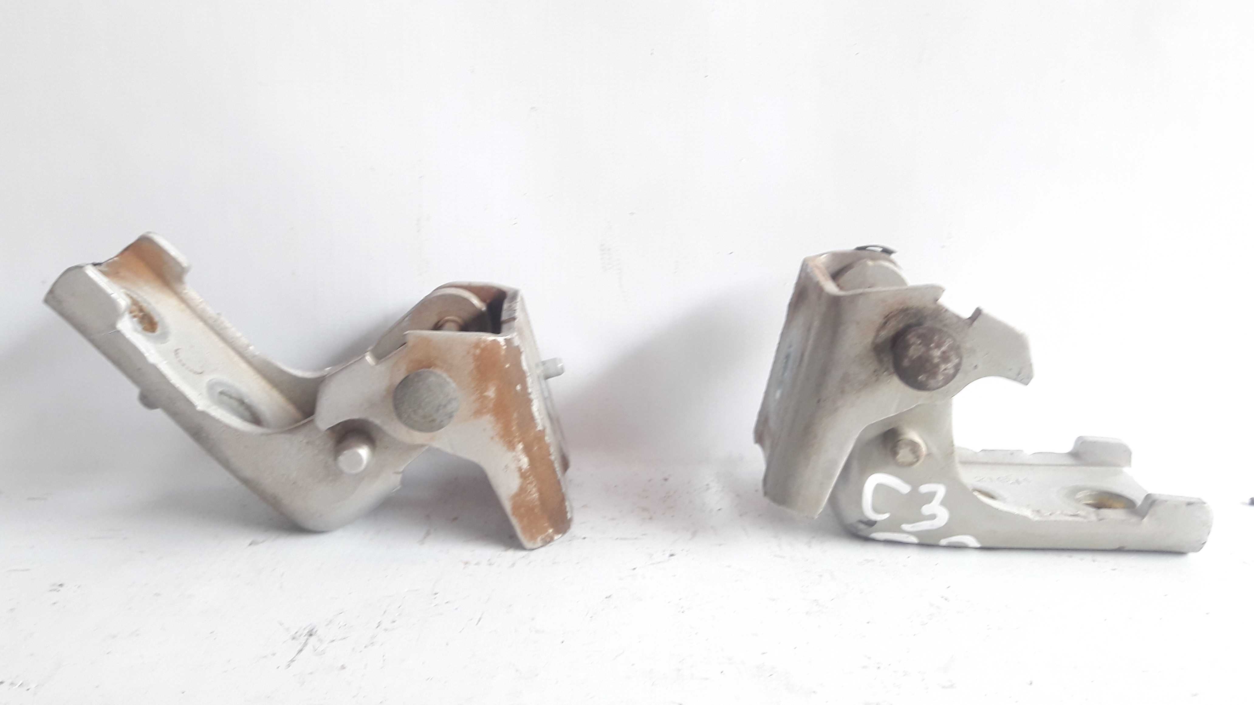 Dobradiça Porta Dianteira Direita Citroen C3 03/12 Original 2