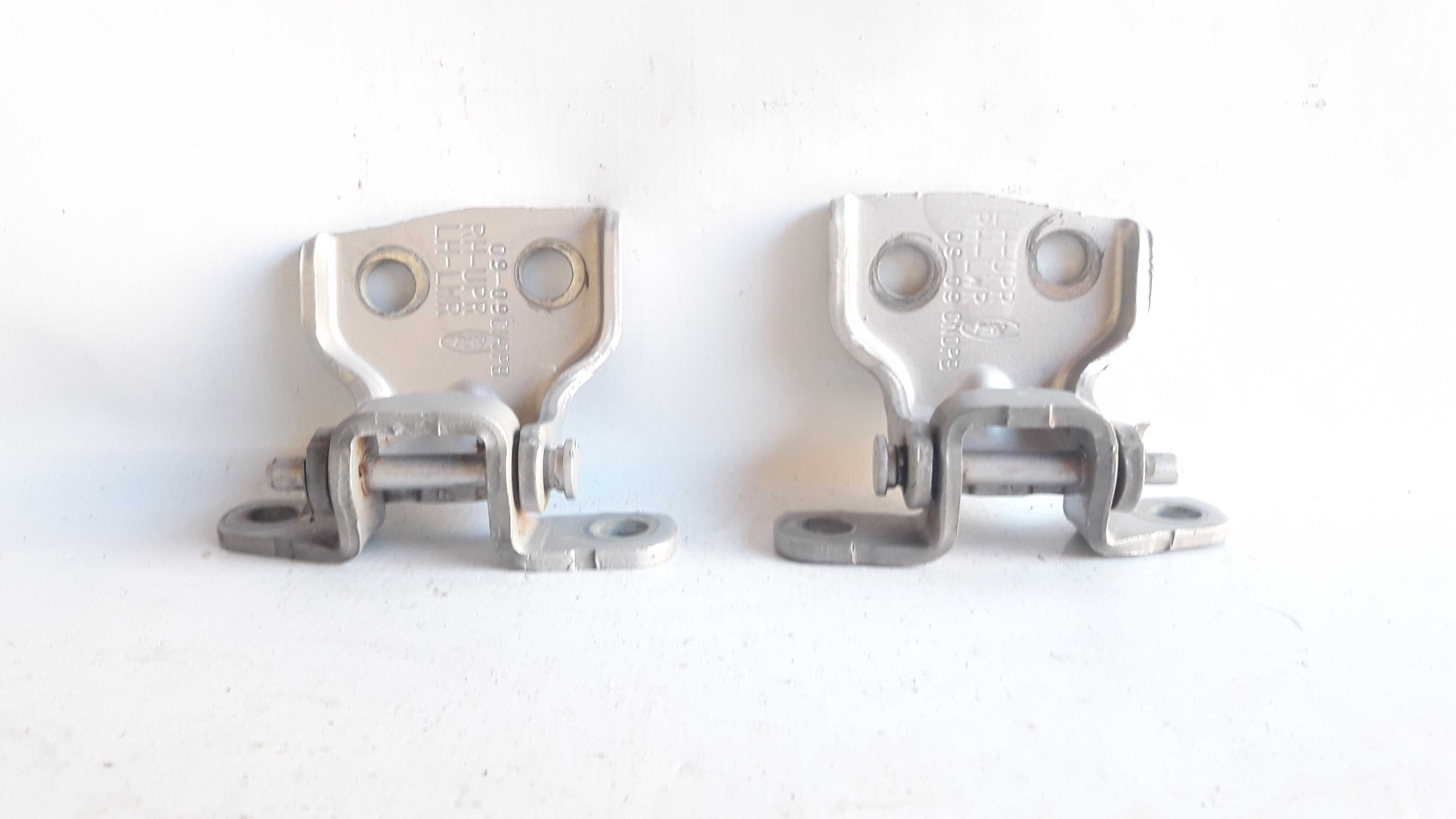 Dobradiças Porta Traseira Esquerda Fiesta 04/12 Original 3