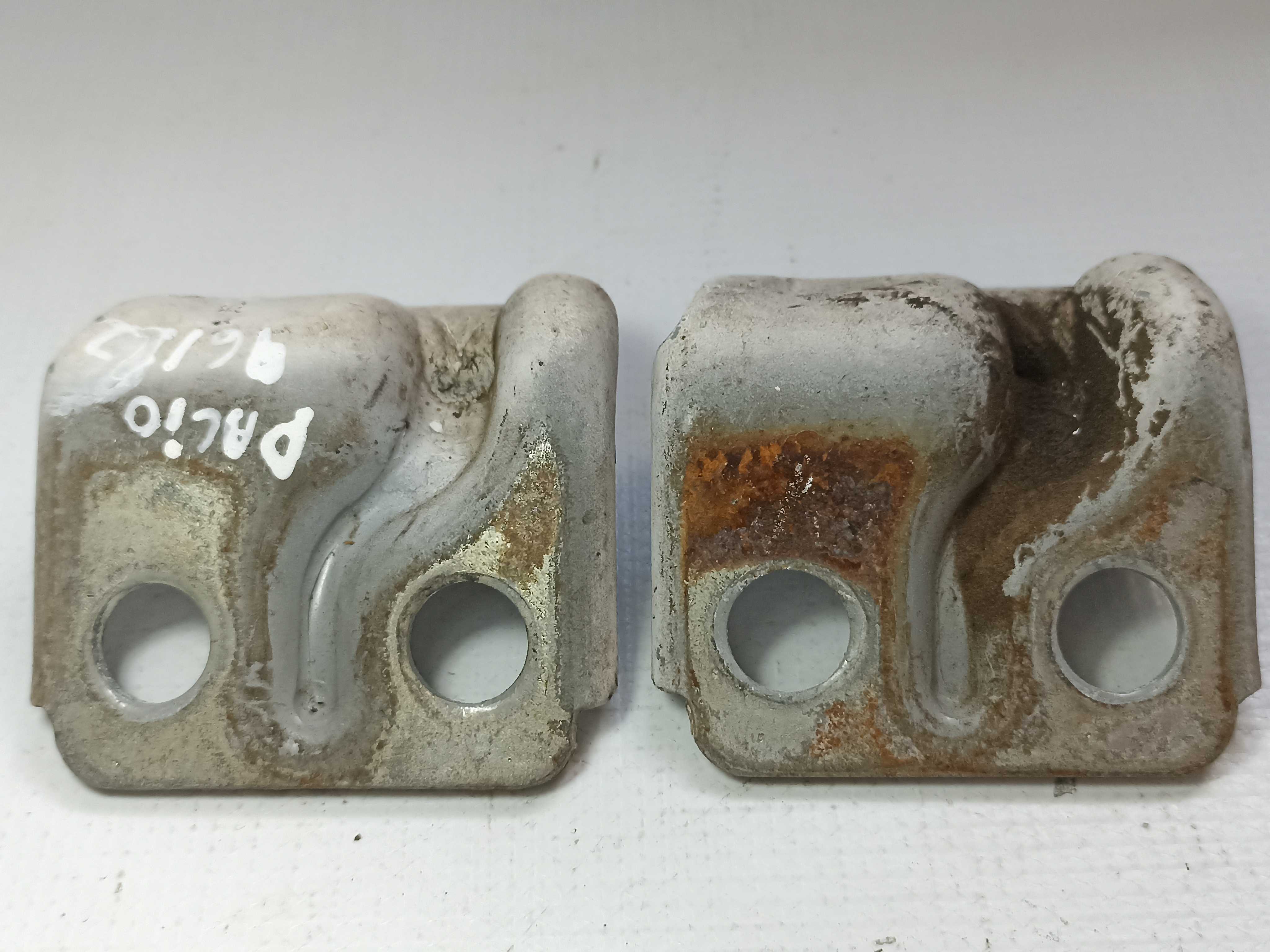 Dobradiça Porta Palio Siena Dianteira Direita 96/12 Original 2