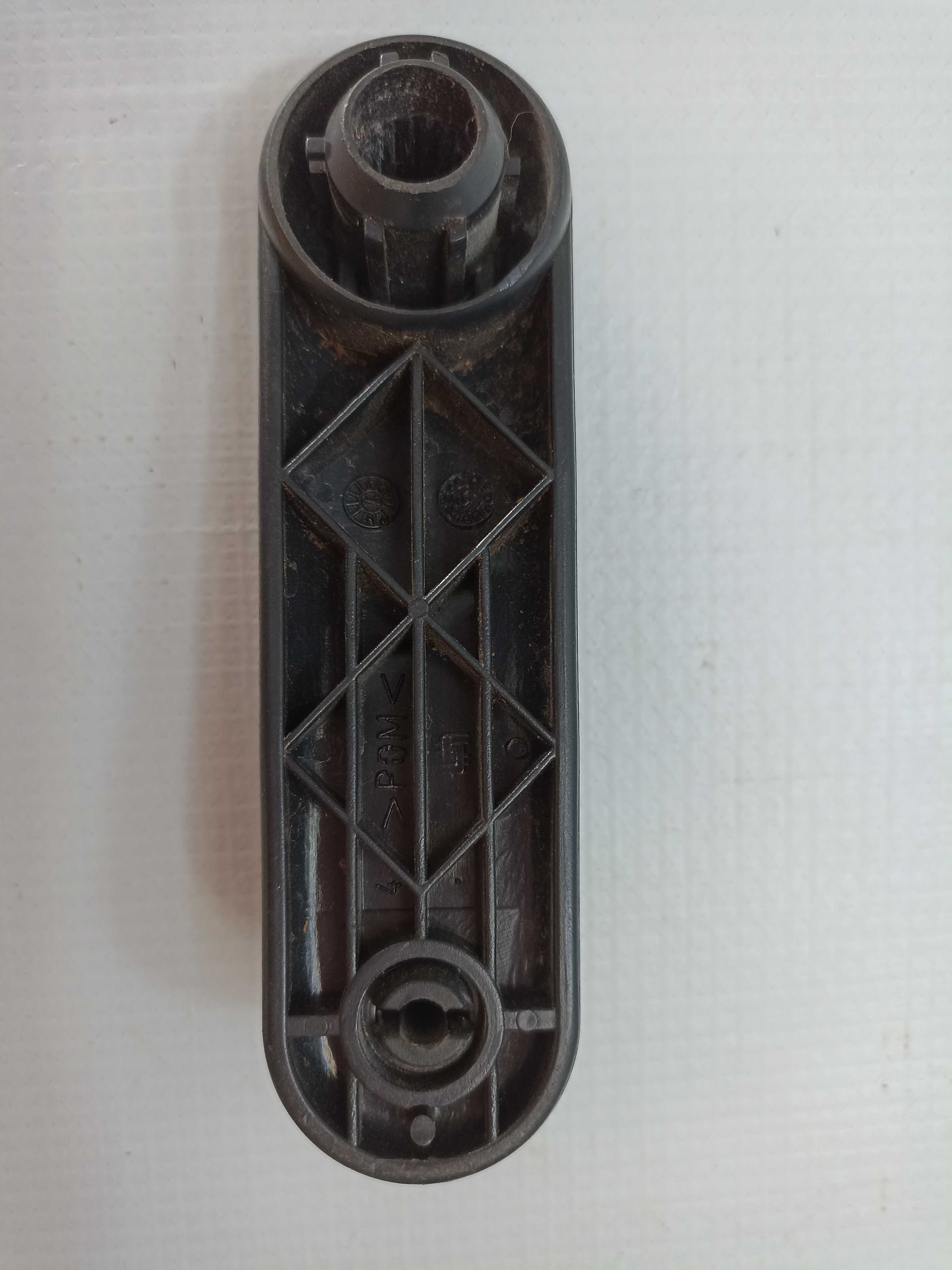 Manivela Vidro Dianteiro/traseiro Esquerdo/direi Palio 96/04 Preto 2