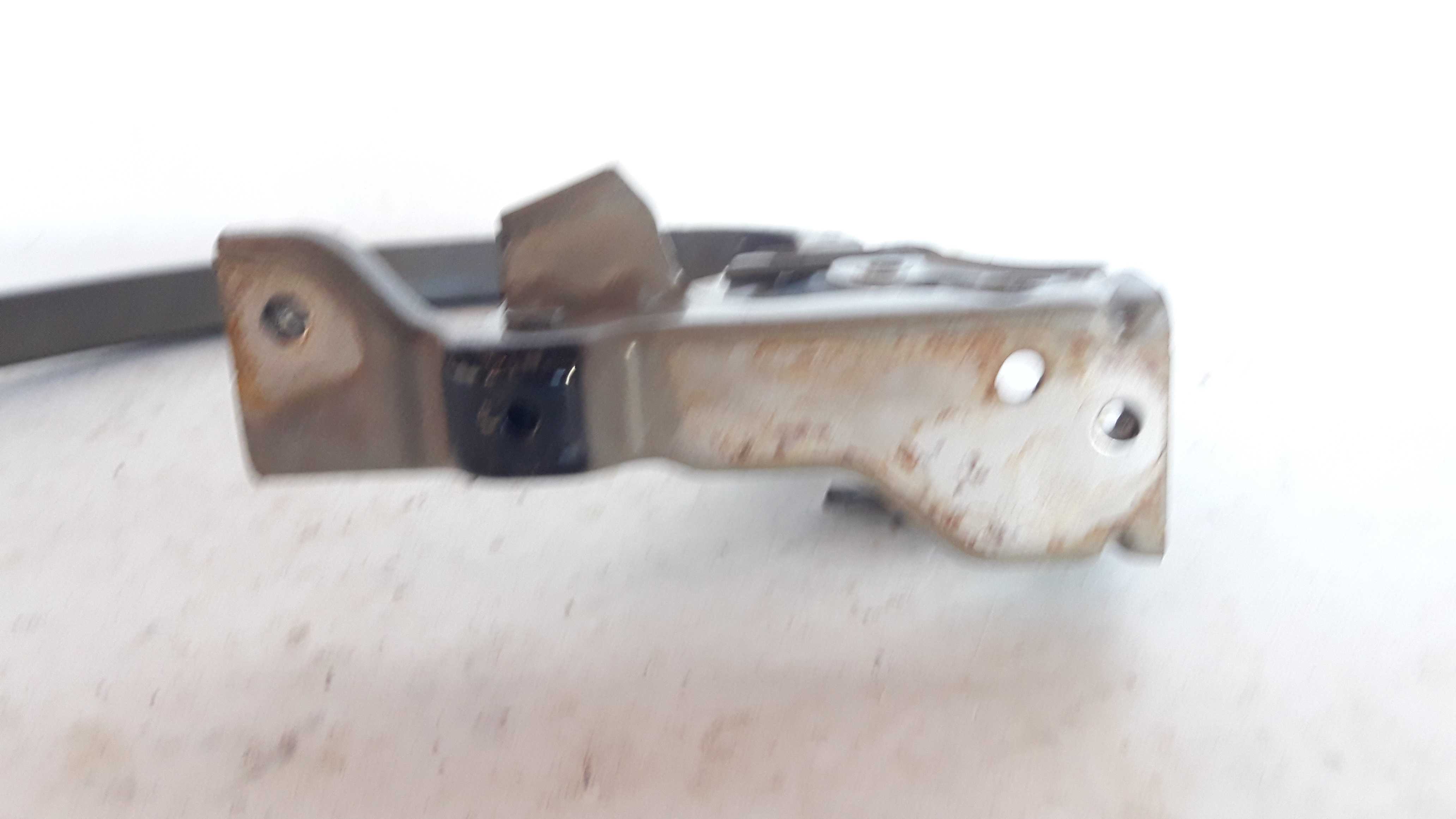 Dobradiça Direita Tampa Traseira Cobalt 11/2015 Original 4