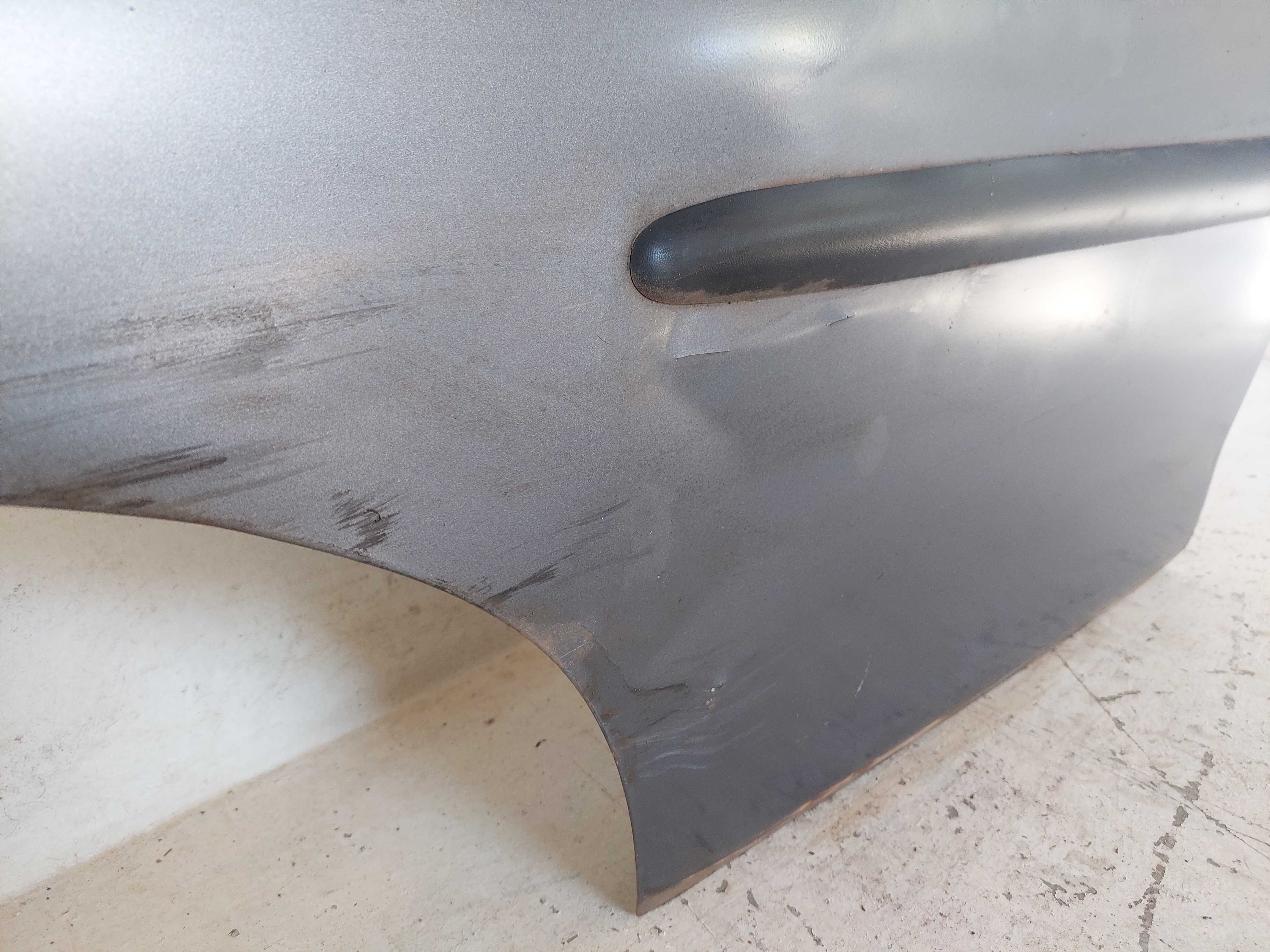 Porta Traseira Direita Chevrolet Corsa 1996 A 2010 C/detalhe Traseira Direit9 Cinza-escuro 2